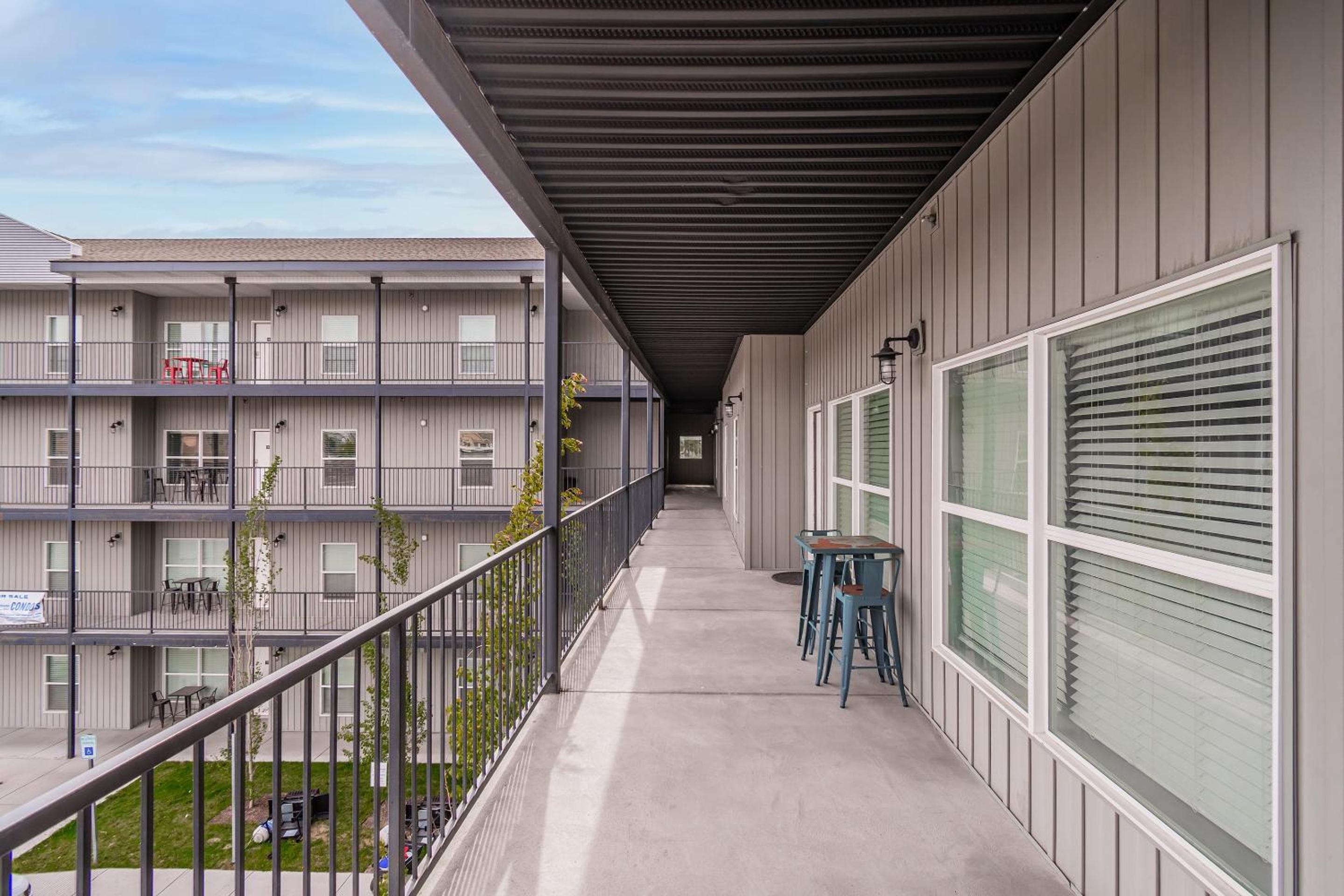 Bringham's Mill Apartments Perfect for Groups Full Kitchen Gym and Free Parking view 2