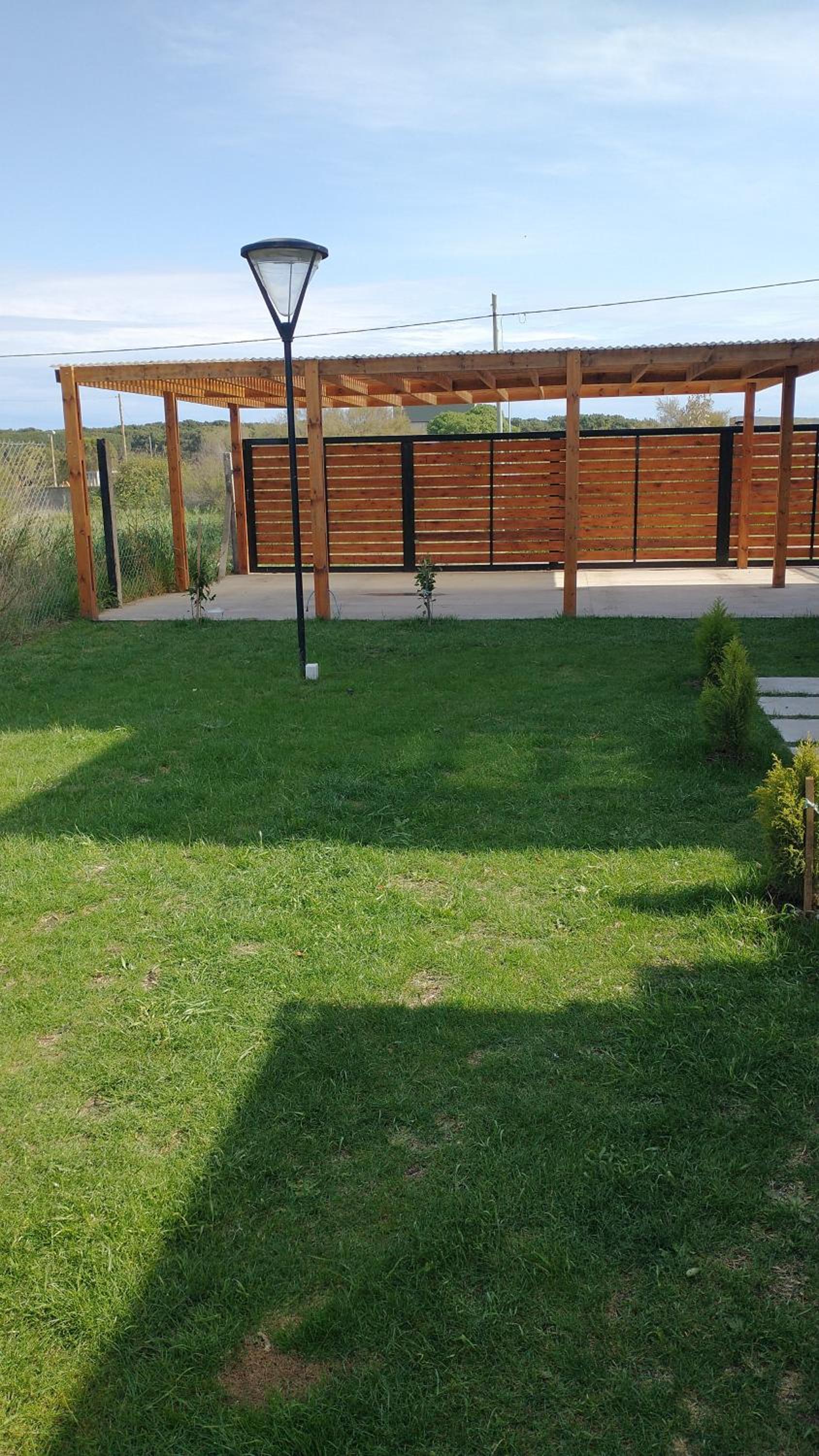 Duplex familiar con pileta en zona parque