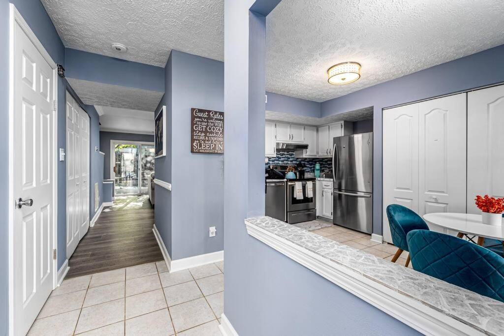 Cozy End Unit Townhouse 1 Mile from Downtown Cary - Property Image 33