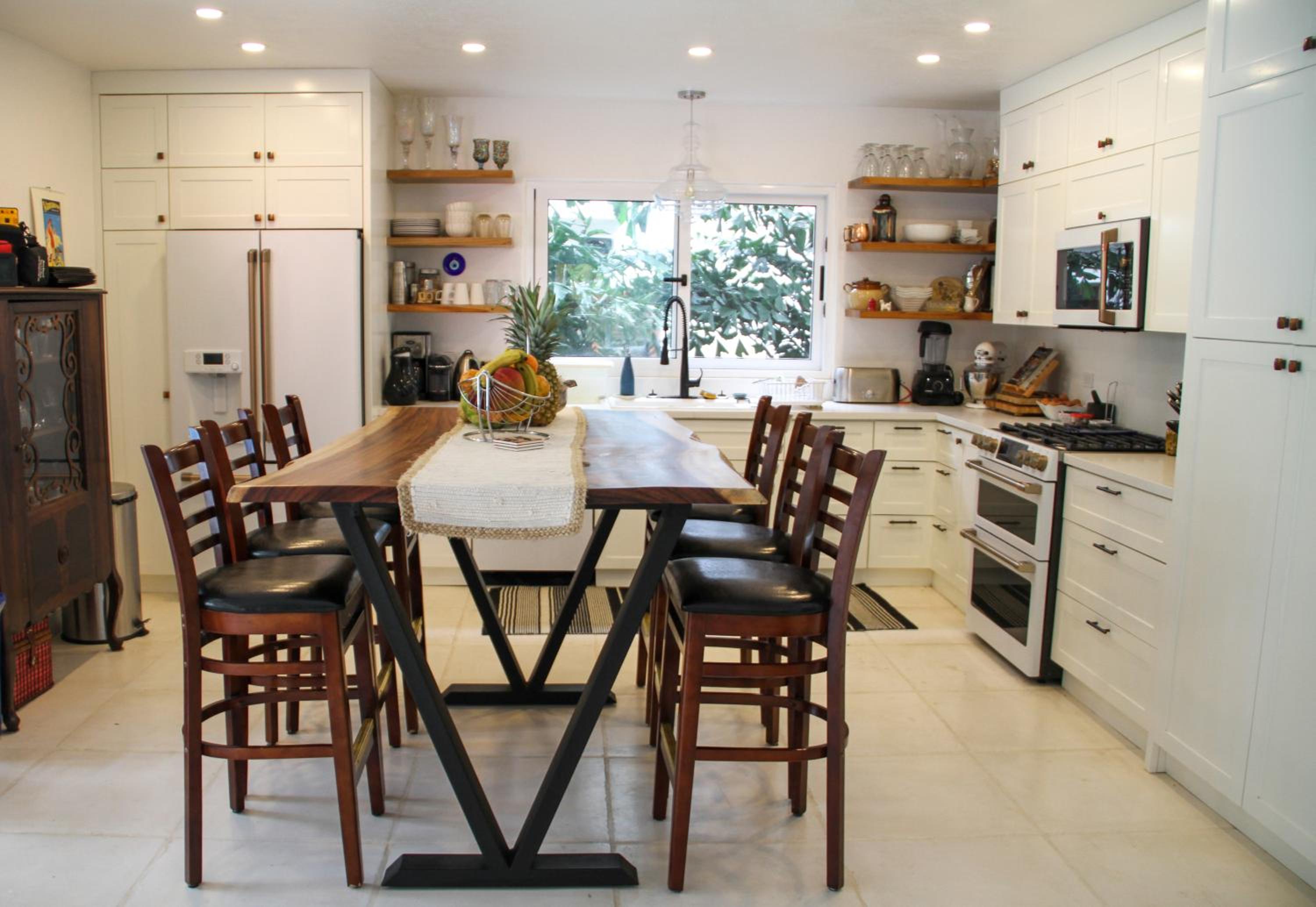 Casa Vitality Bed and Breakfast - Playa Guiones, Nosara - 4 Minute Walk to the Beach