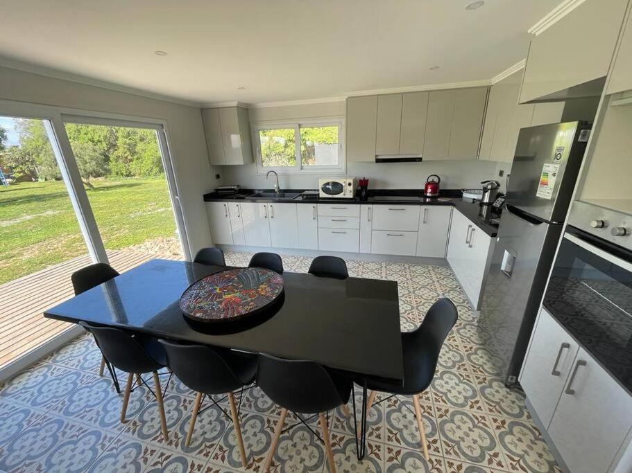 Moderna casa nueva en hermosa y soleada parcela