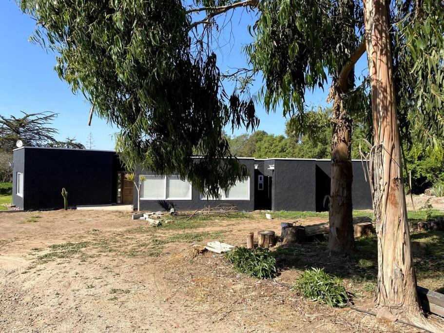Moderna casa nueva en hermosa y soleada parcela