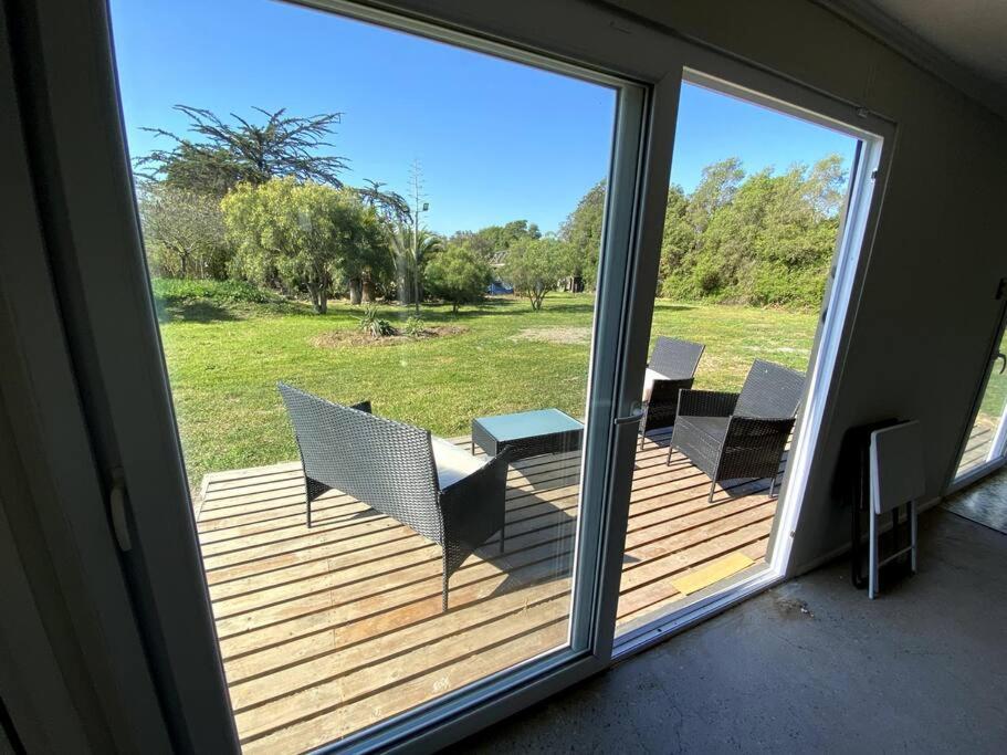 Moderna casa nueva en hermosa y soleada parcela