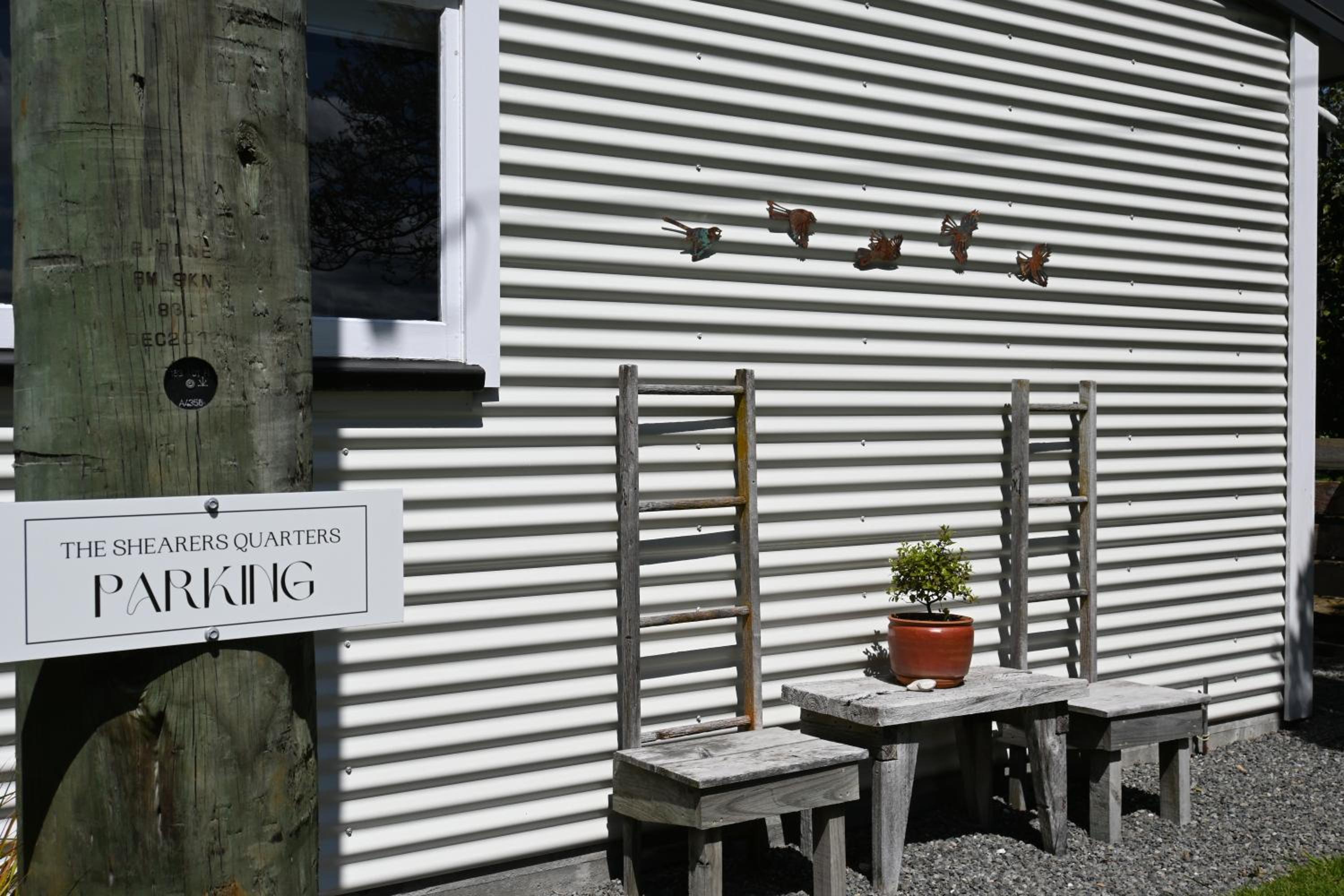 St Leonards Vineyard Cottages - Image 5
