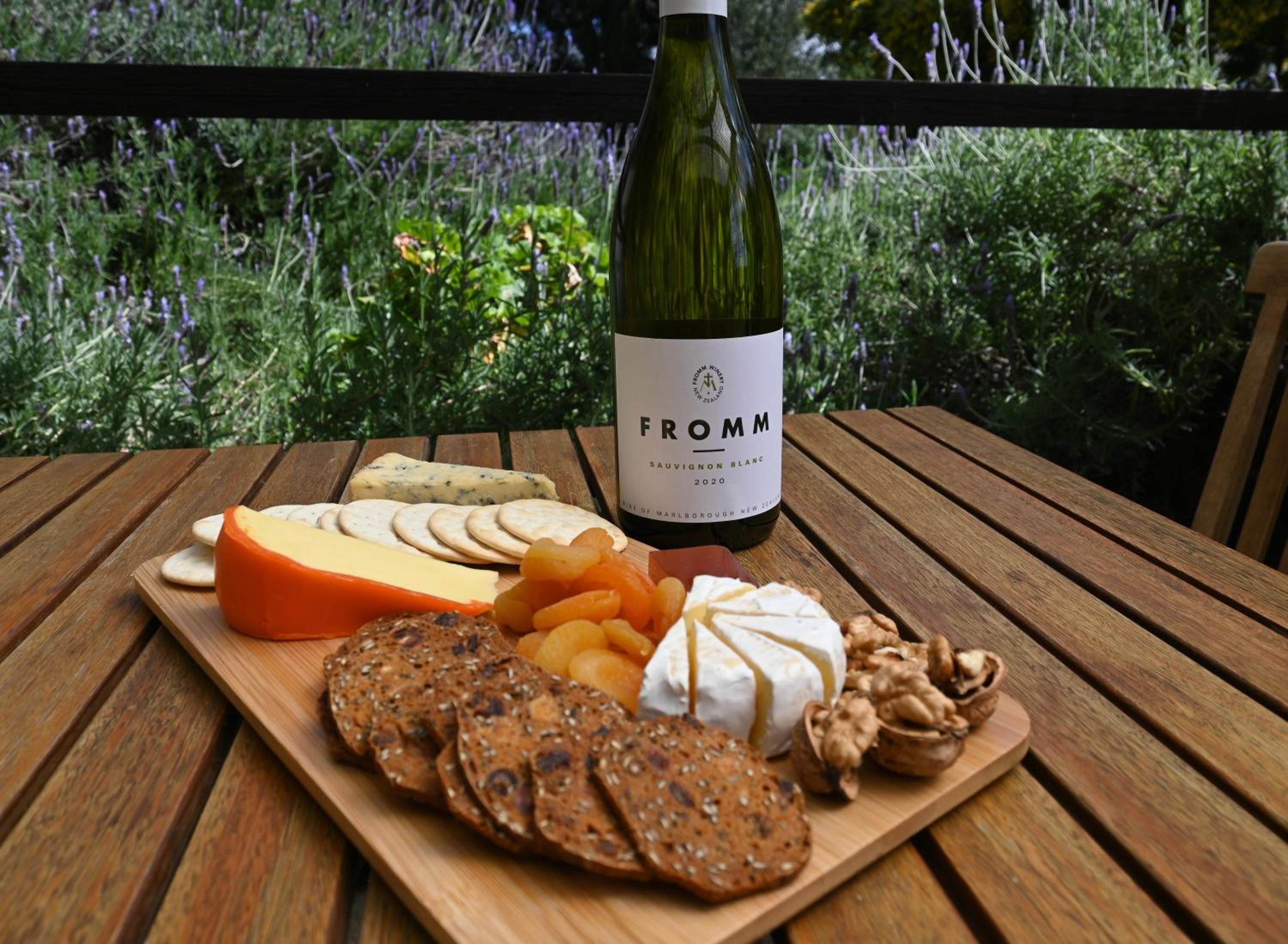 St Leonards Vineyard Cottages - Image 5