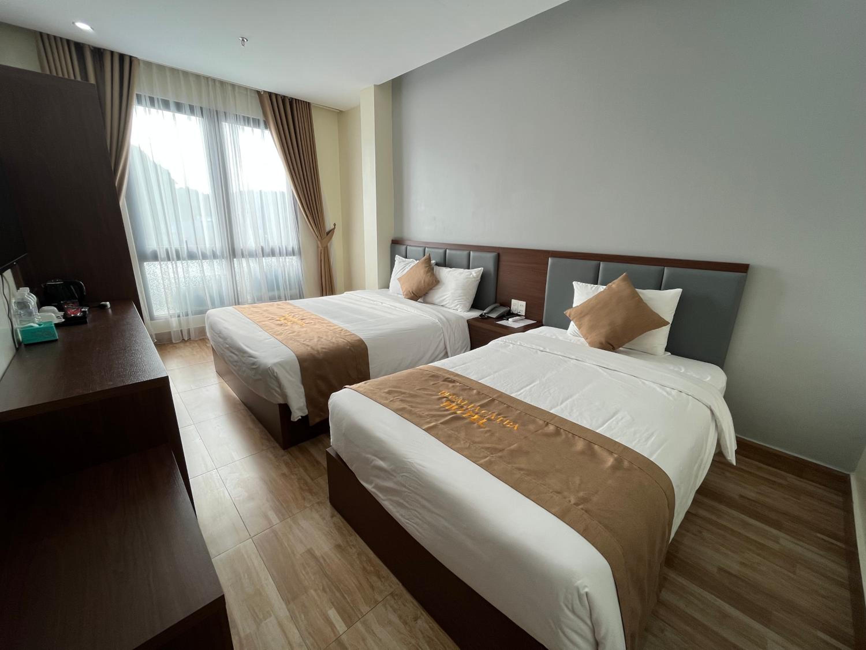 CAT BA ROSALIA HOTEL