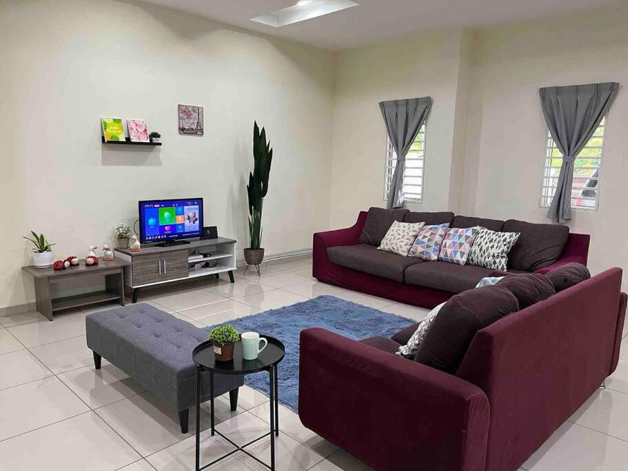 Titihouse Semi-D for 14 pax near Iconvcity Auto city Bukit Mertajam Juru view 5