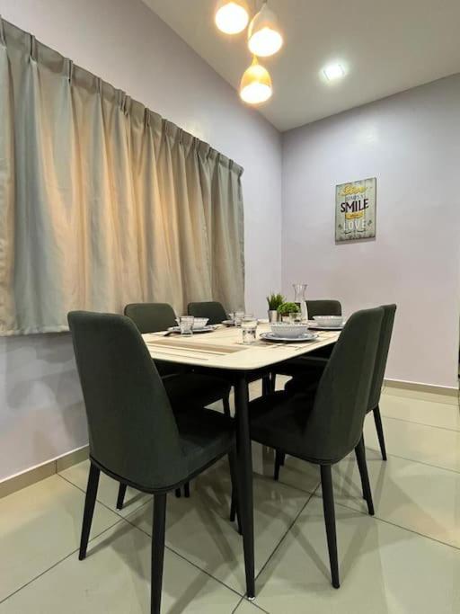 Titihouse Semi-D for 14 pax near Iconvcity Auto city Bukit Mertajam Juru photo 3
