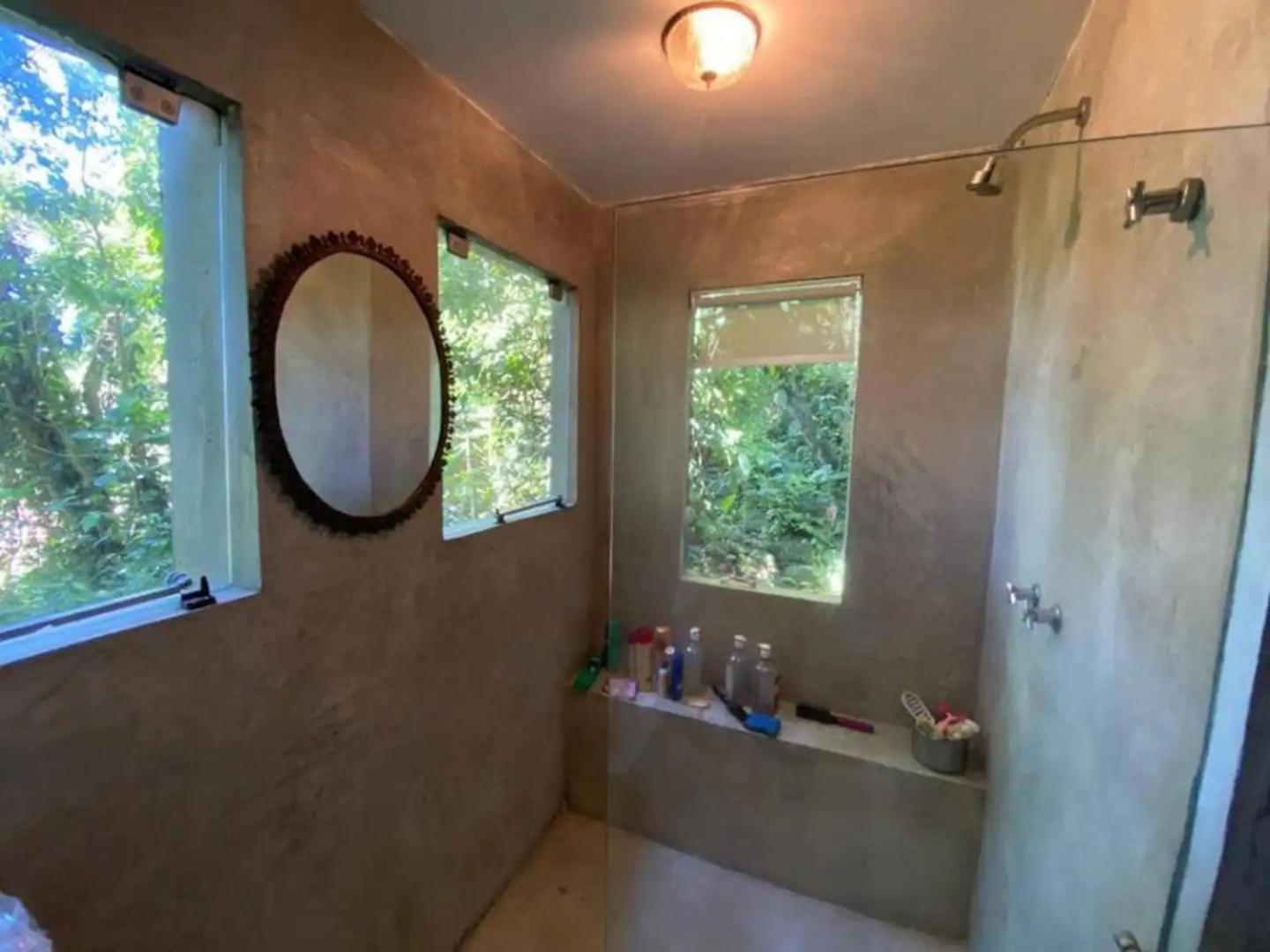 Amazing forest House in the city! Private guest suite - double studio room