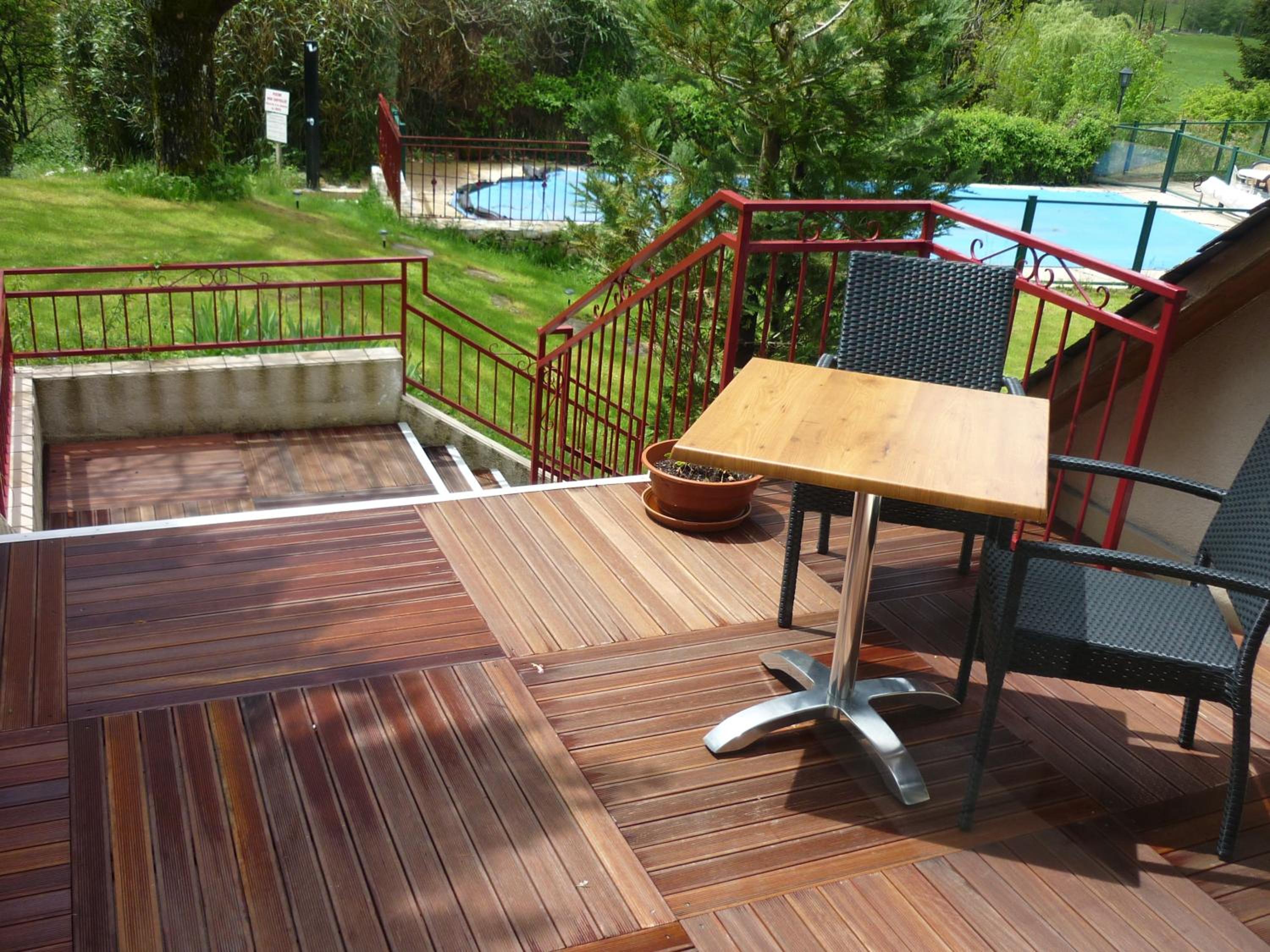 outdoor BBQ area