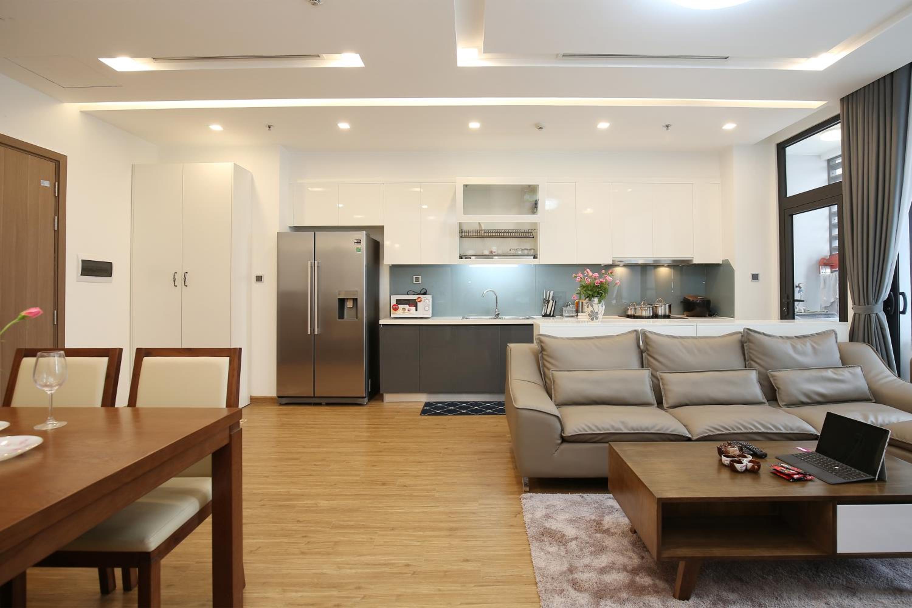 Investland- Vinhomes Metropolis one, two, three, four bedrooms