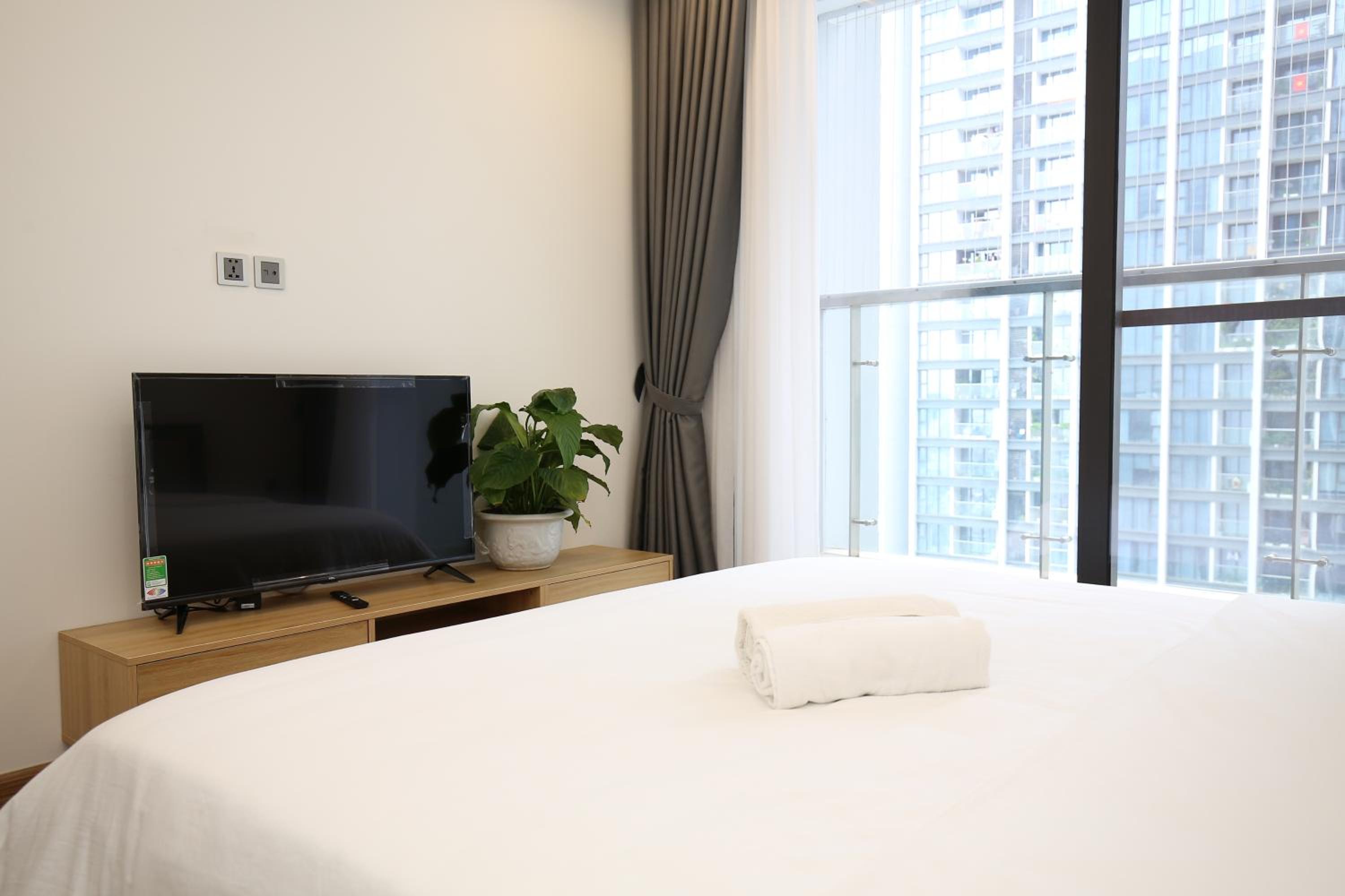 Investland- Vinhomes Metropolis one, two, three, four bedrooms