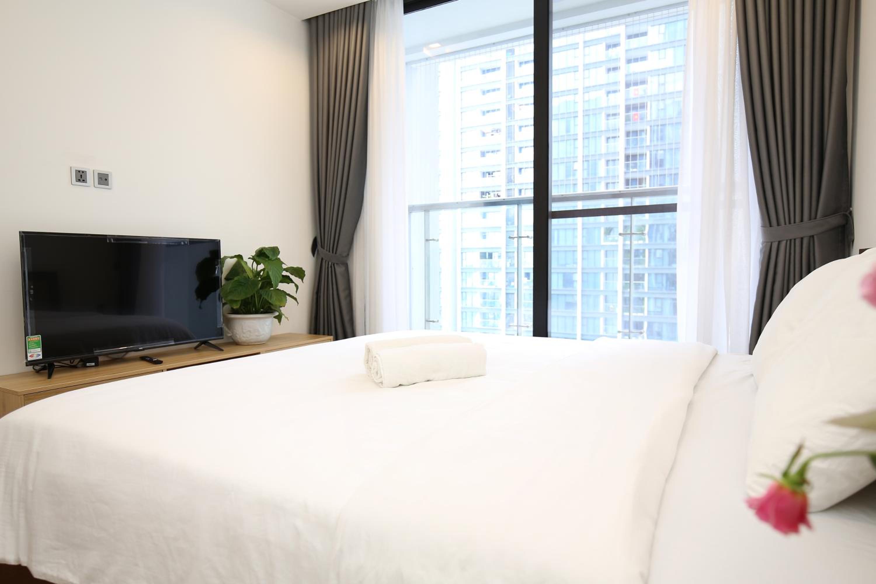 Investland- Vinhomes Metropolis one, two, three, four bedrooms
