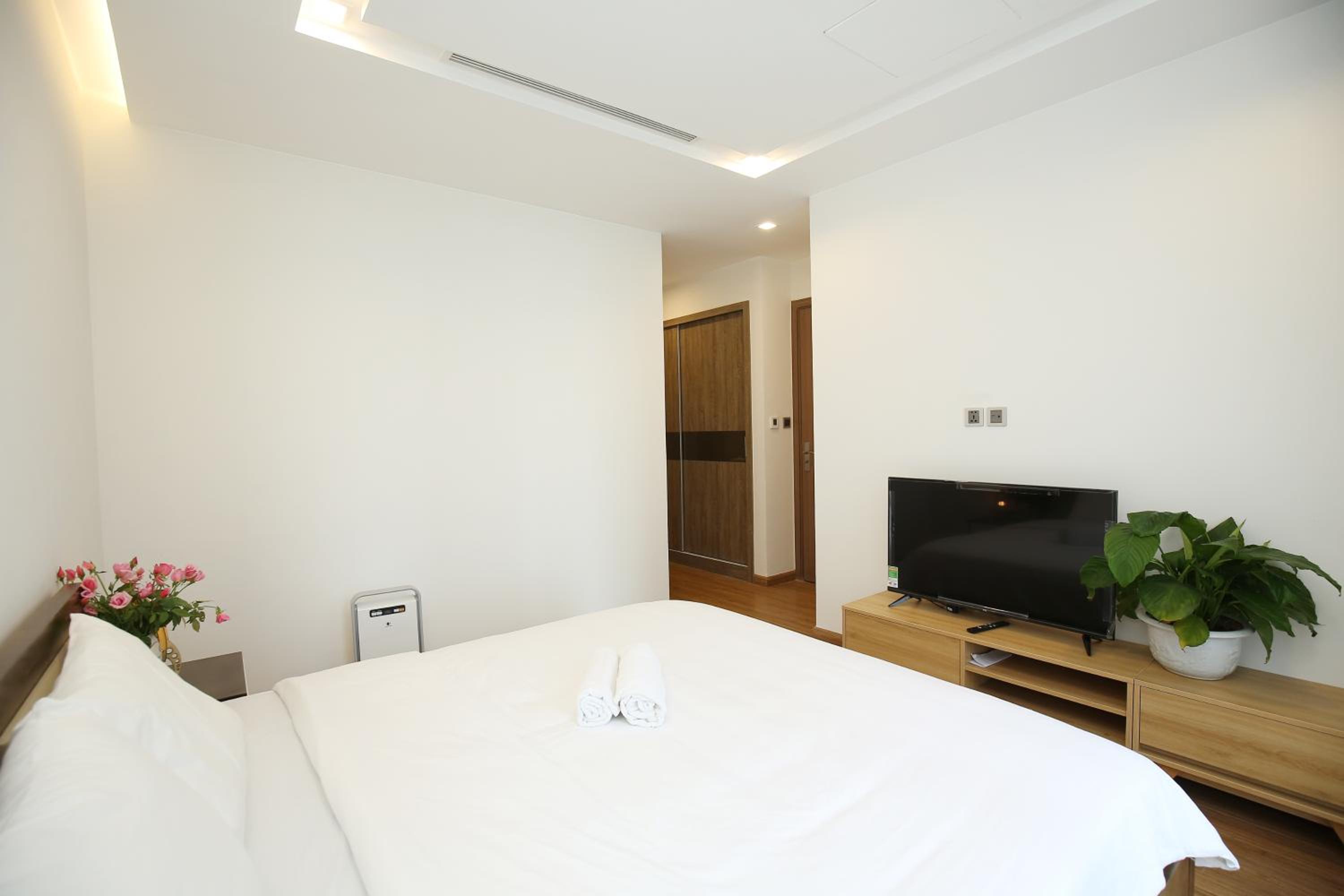 Investland- Vinhomes Metropolis one, two, three, four bedrooms