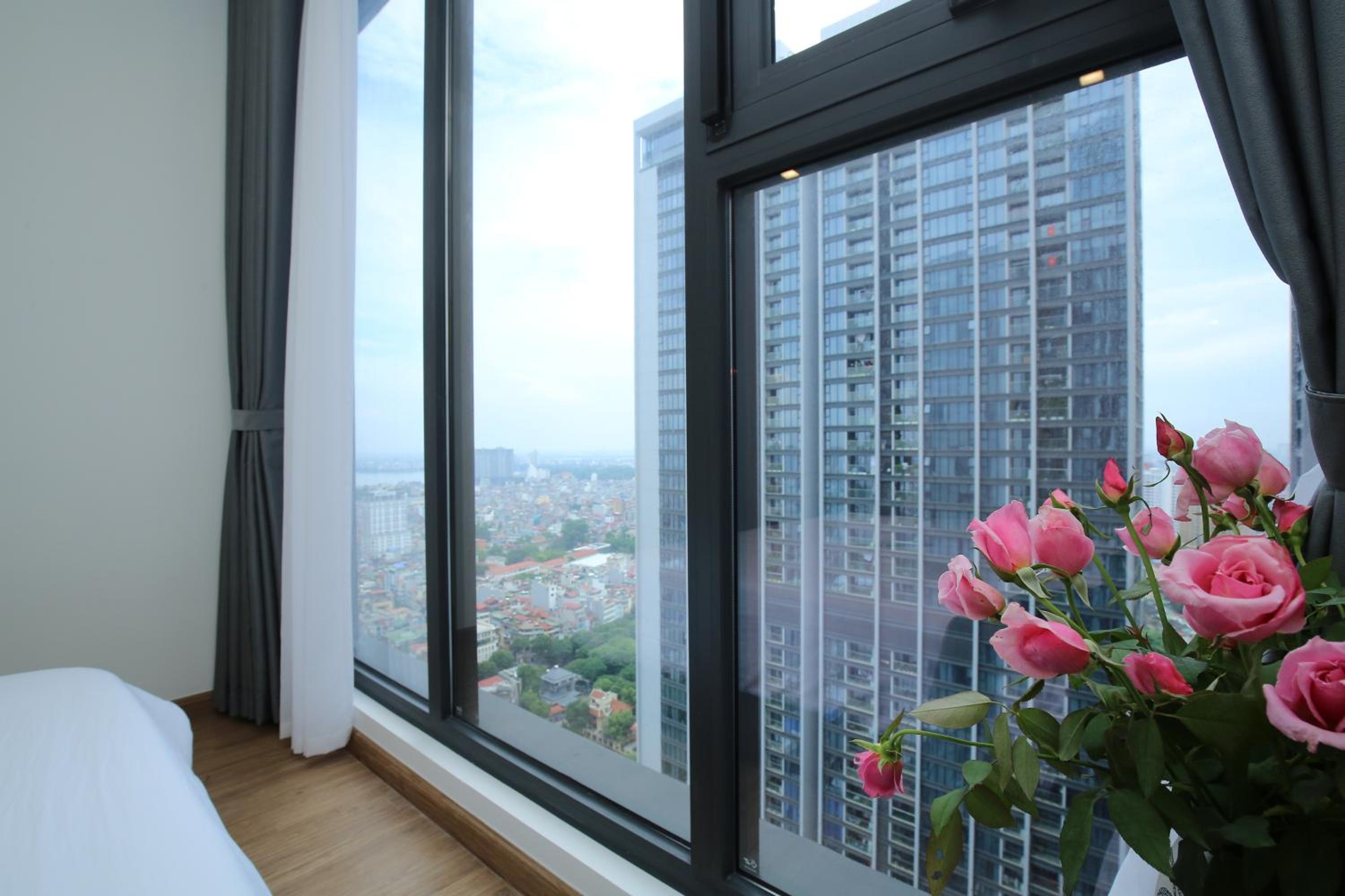 Investland- Vinhomes Metropolis one, two, three, four bedrooms