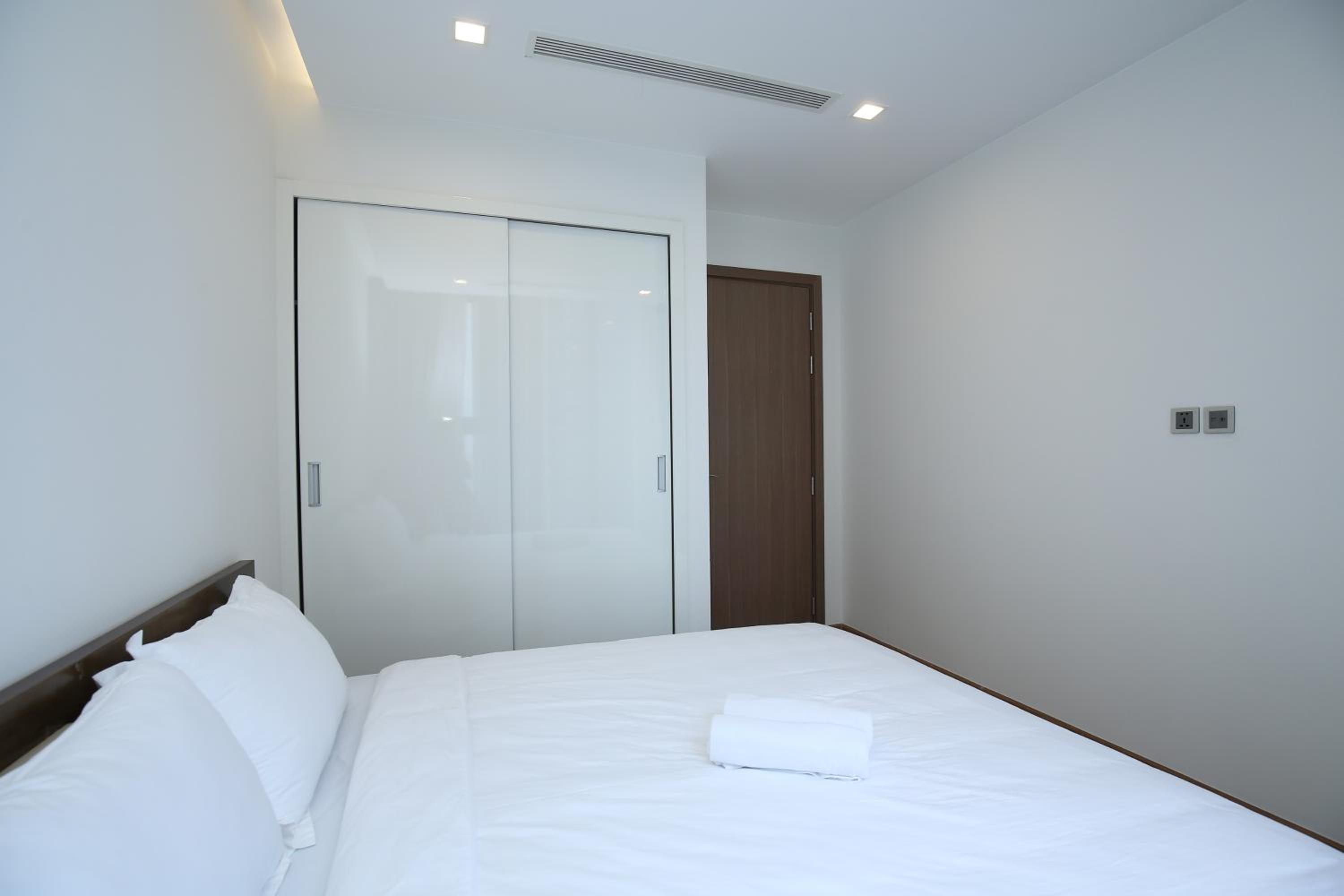 Investland- Vinhomes Metropolis one, two, three, four bedrooms