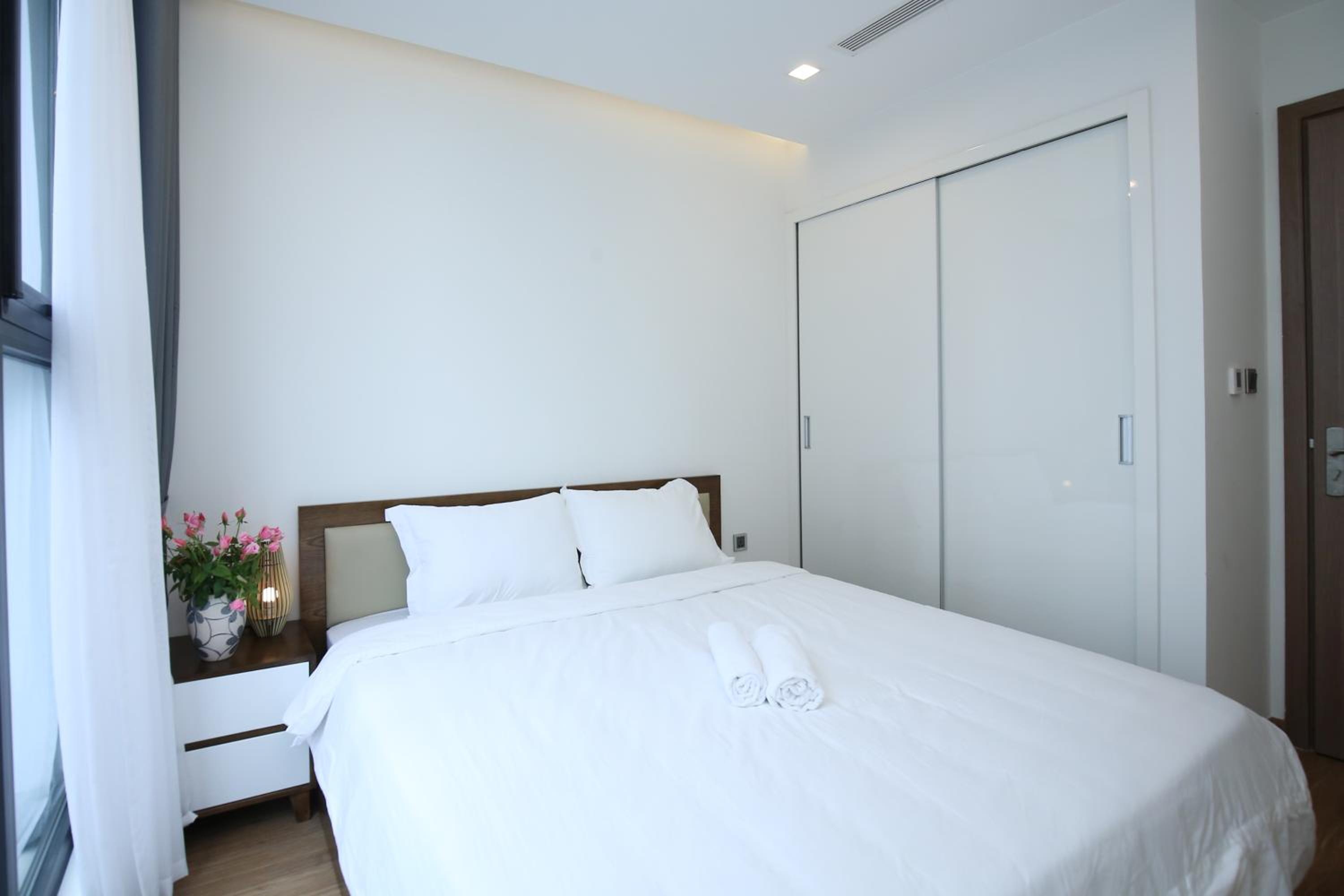 Investland- Vinhomes Metropolis one, two, three, four bedrooms
