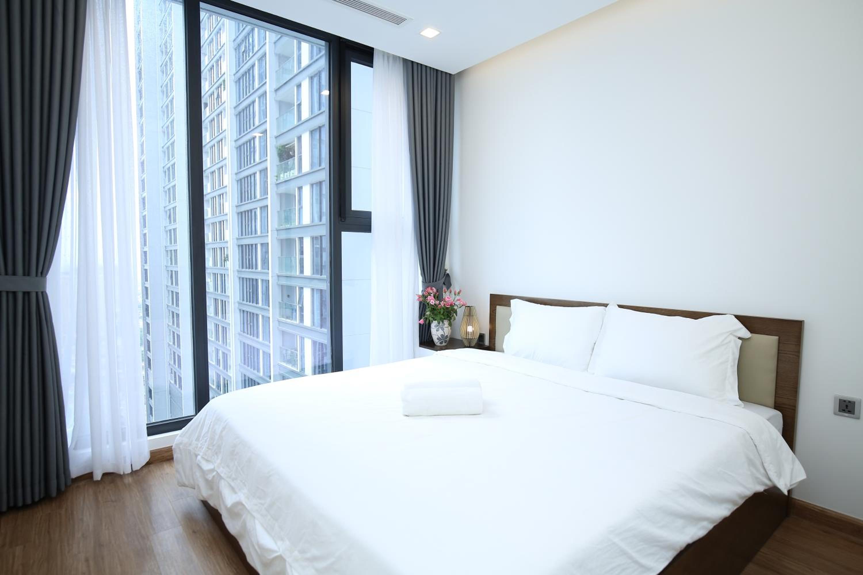 Investland- Vinhomes Metropolis one, two, three, four bedrooms