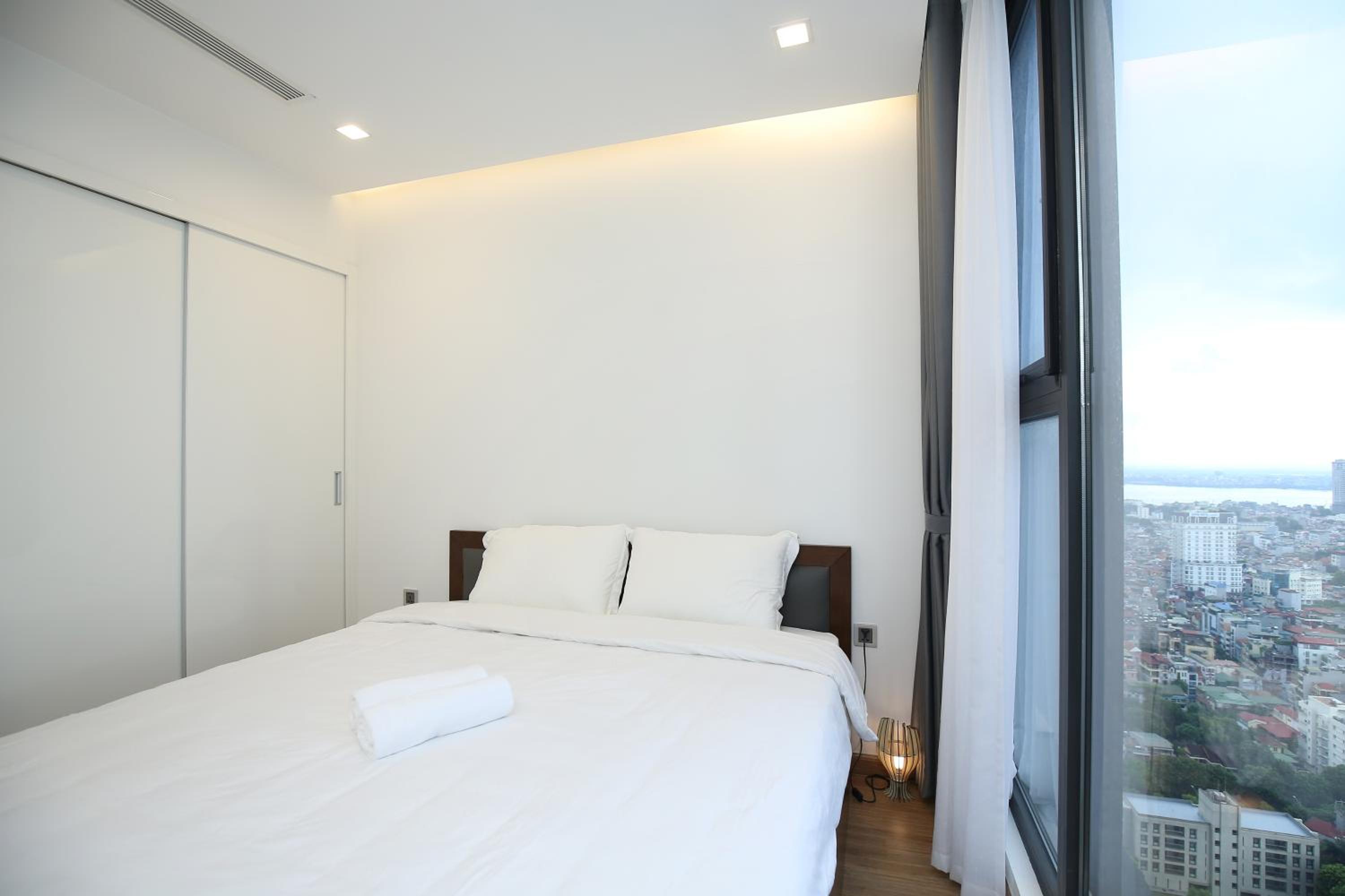 Investland- Vinhomes Metropolis one, two, three, four bedrooms