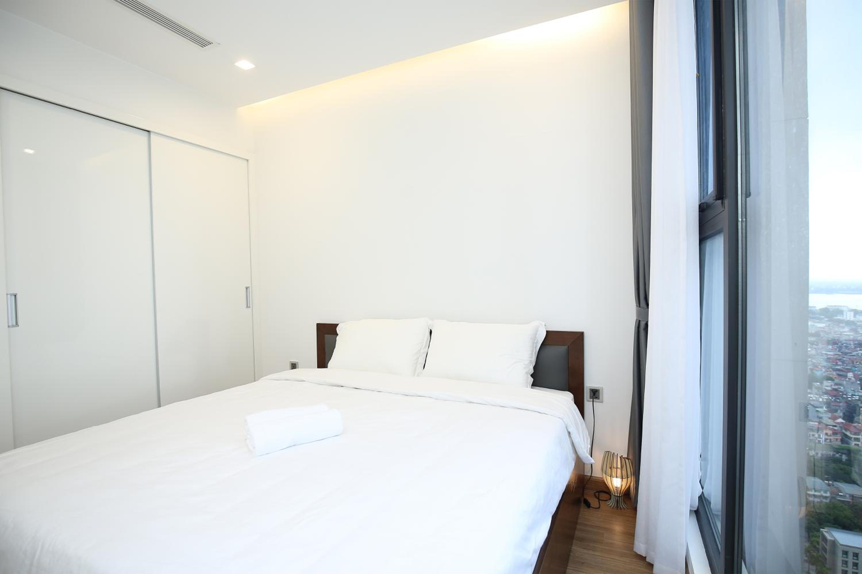 Investland- Vinhomes Metropolis one, two, three, four bedrooms