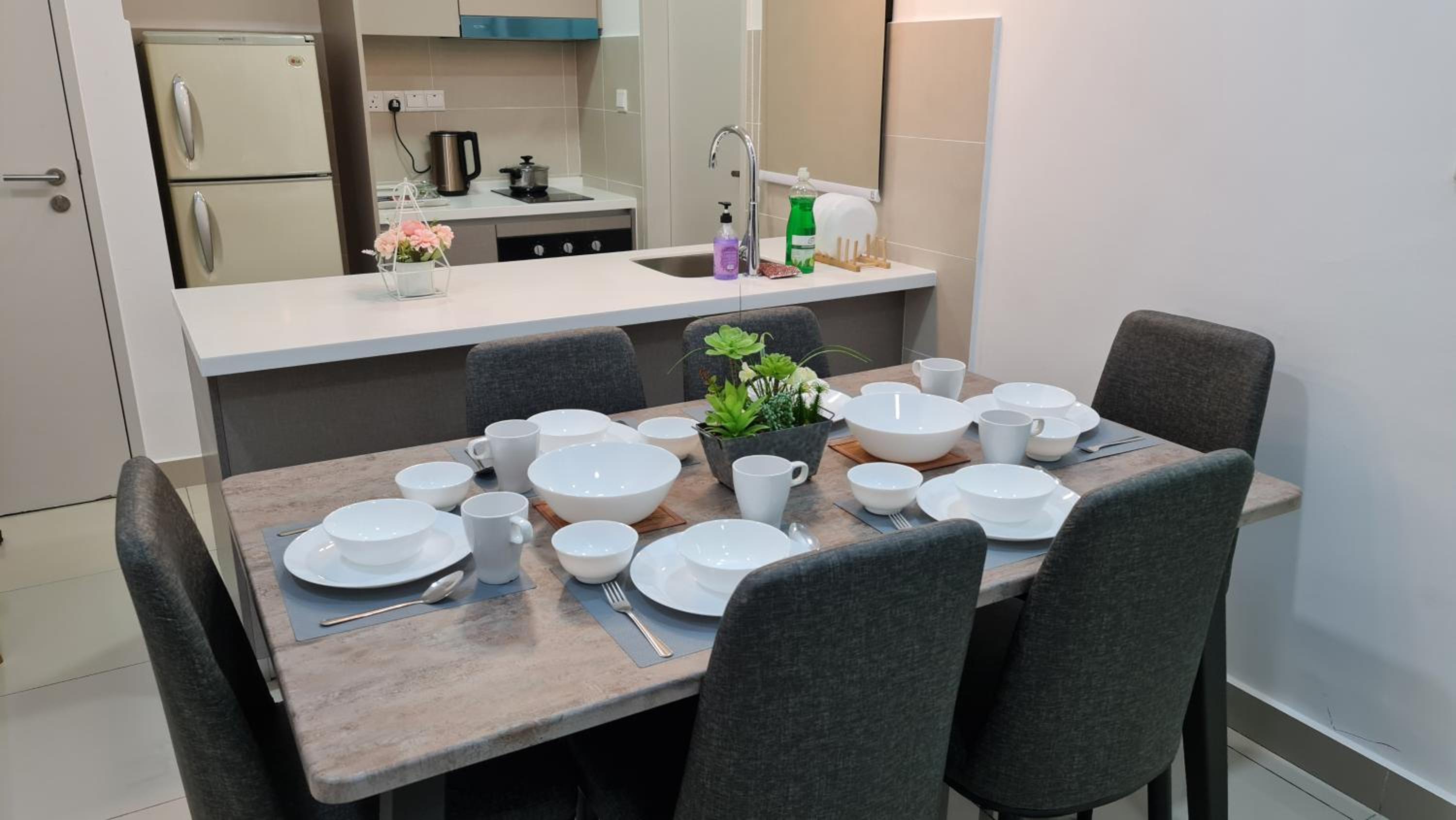 Luxury 5STAR 2Room Resort Suite Mid Valley Sunway Kuala Lumpur by Stayz Suites