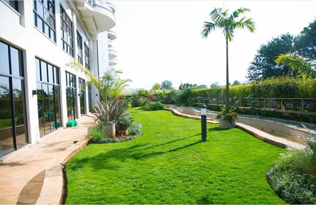 Bgee Apartments