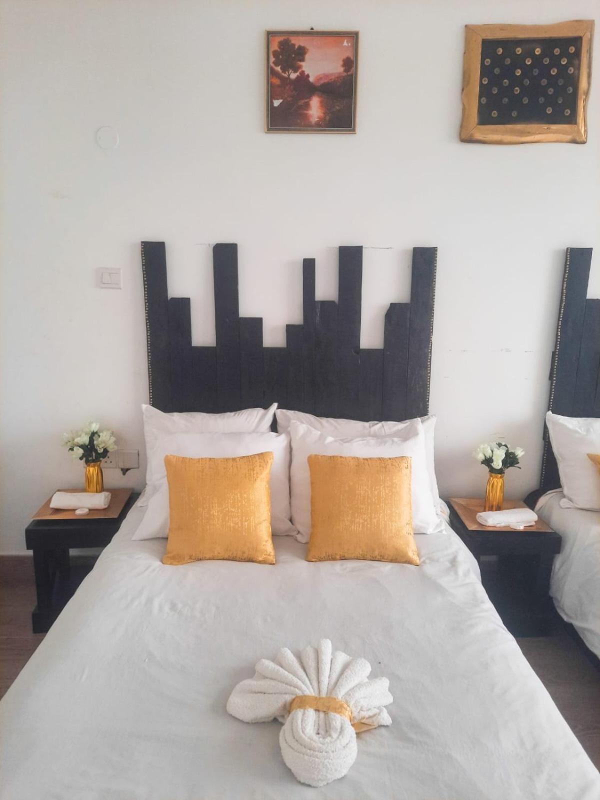 Bgee Apartments