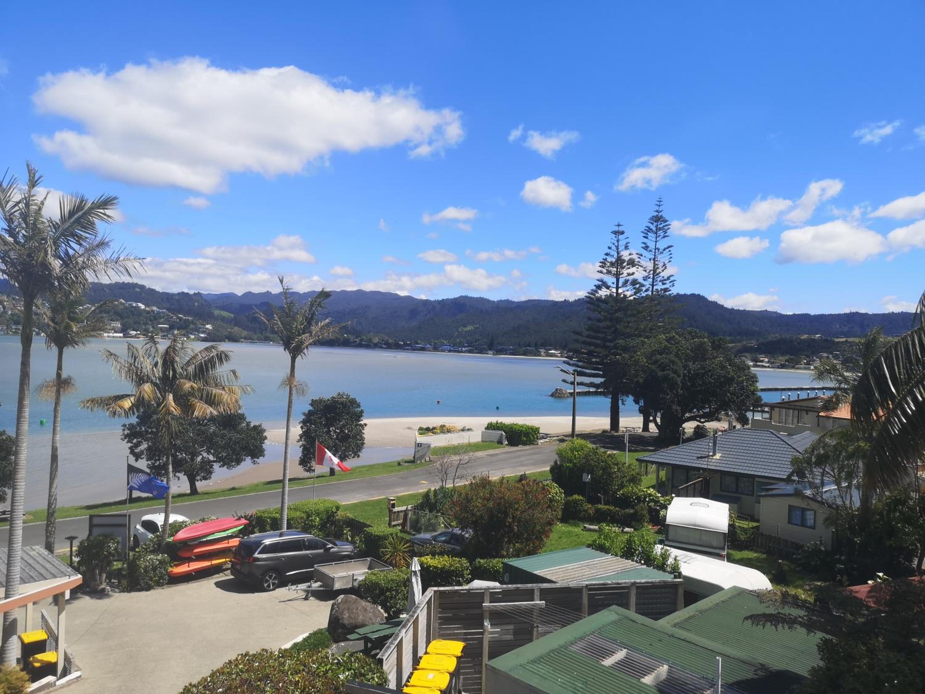 Paku Lodge Resort