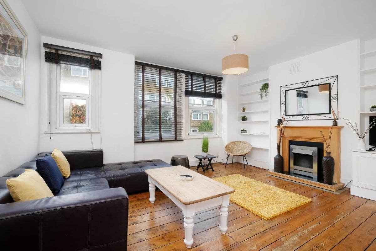 London Spacious 3 Bedroom House, Fulham By MDPS