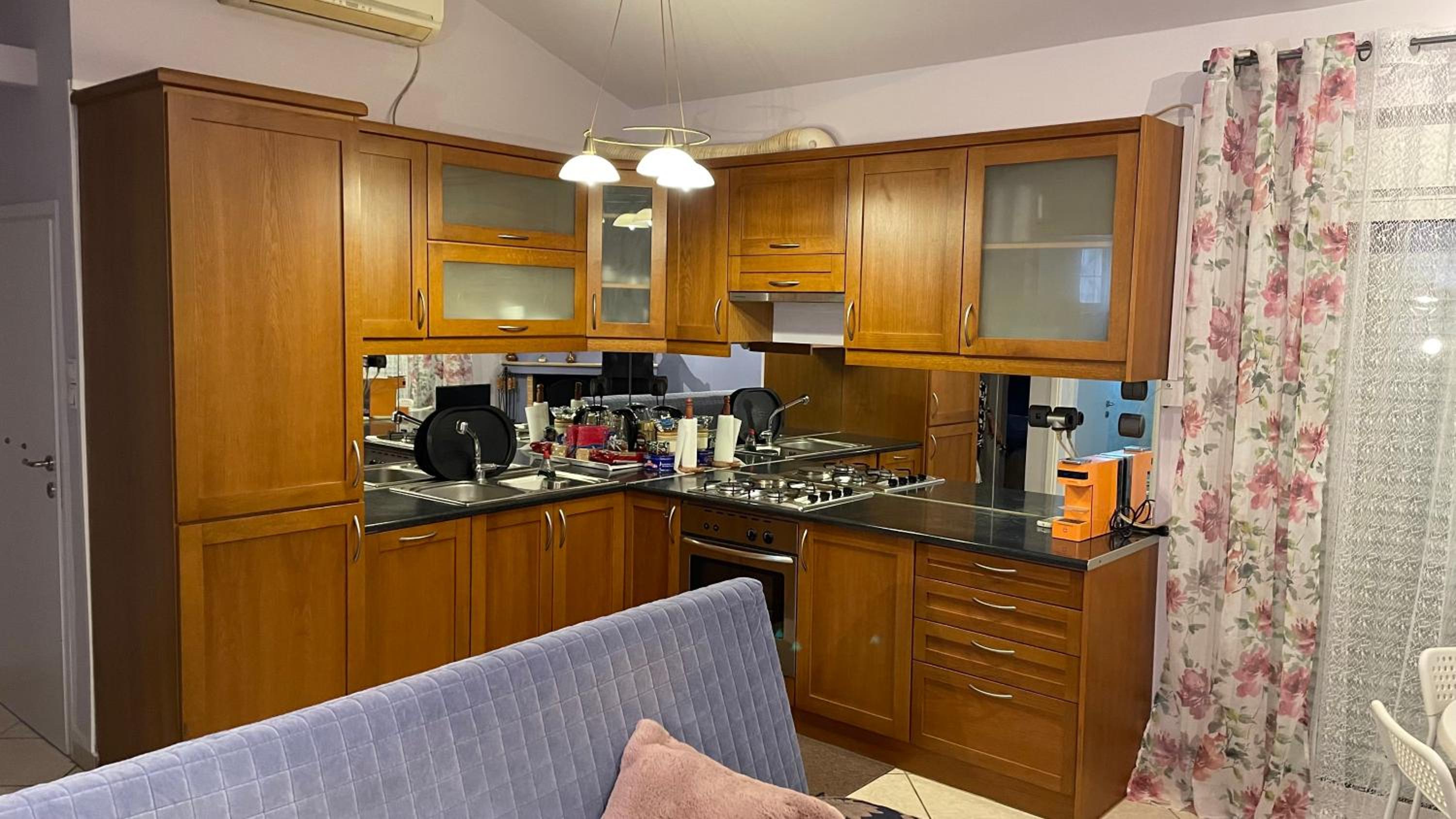 Awesome Home 3' from Metro (M3) Station Agia Paraskevi