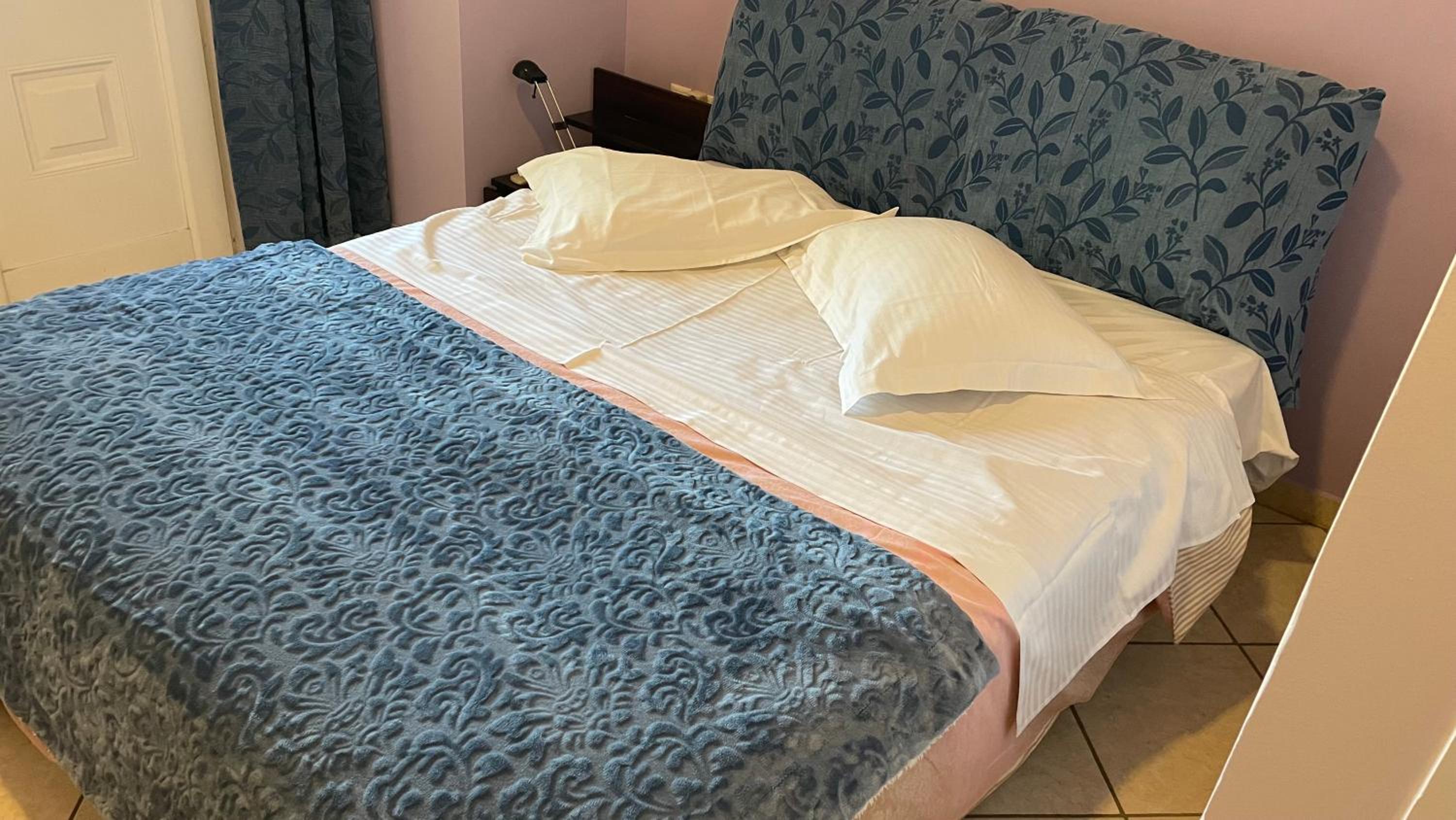 Awesome Home 3' from Metro (M3) Station Agia Paraskevi