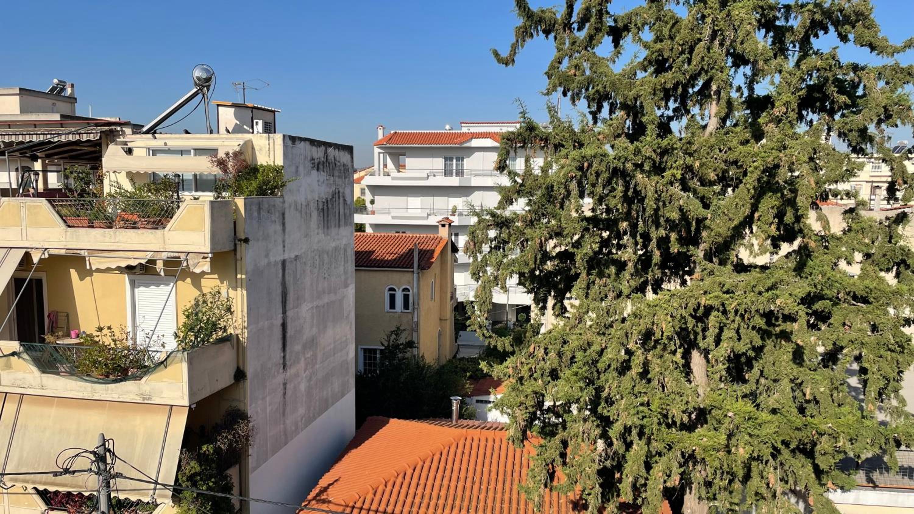 Awesome Home 3' from Metro (M3) Station Agia Paraskevi