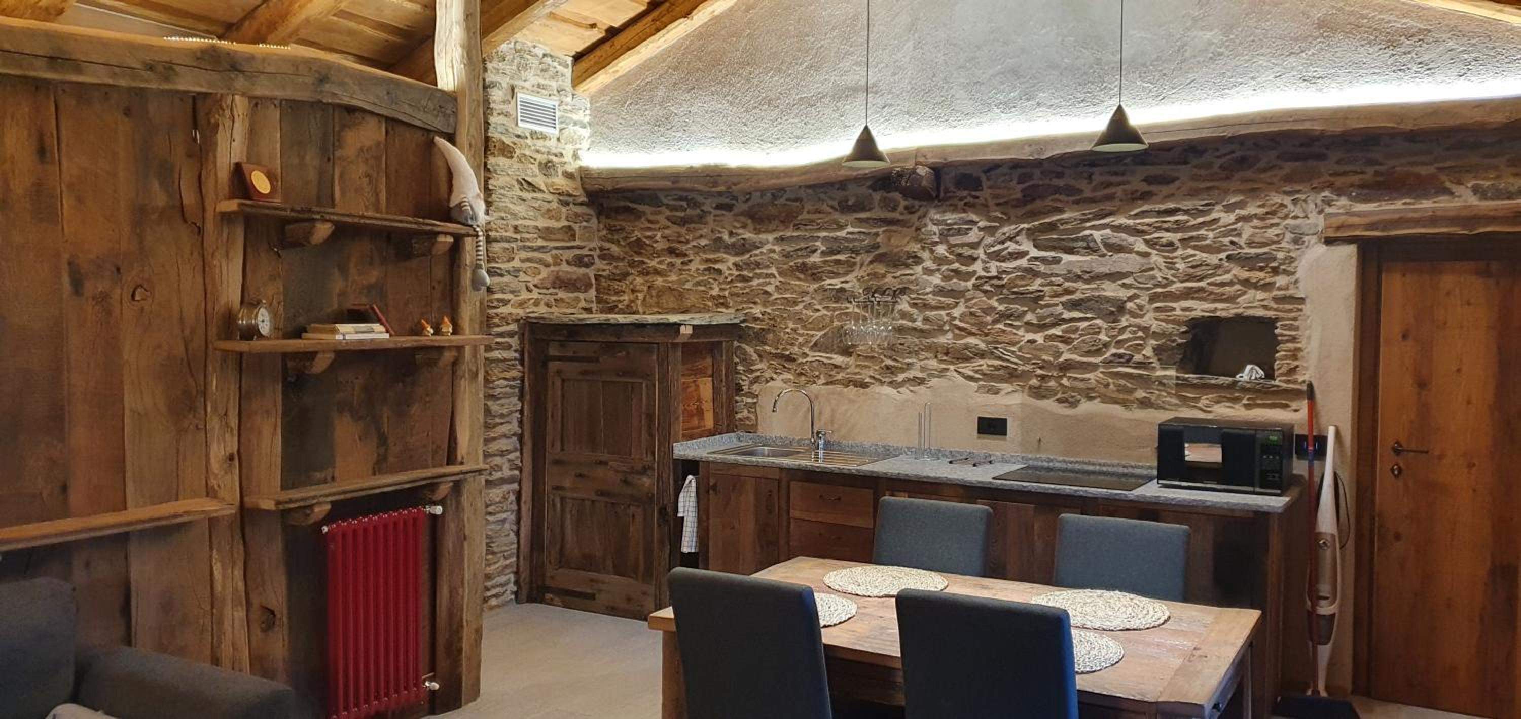 Casa Vacanza I Foresti Ex Scuola