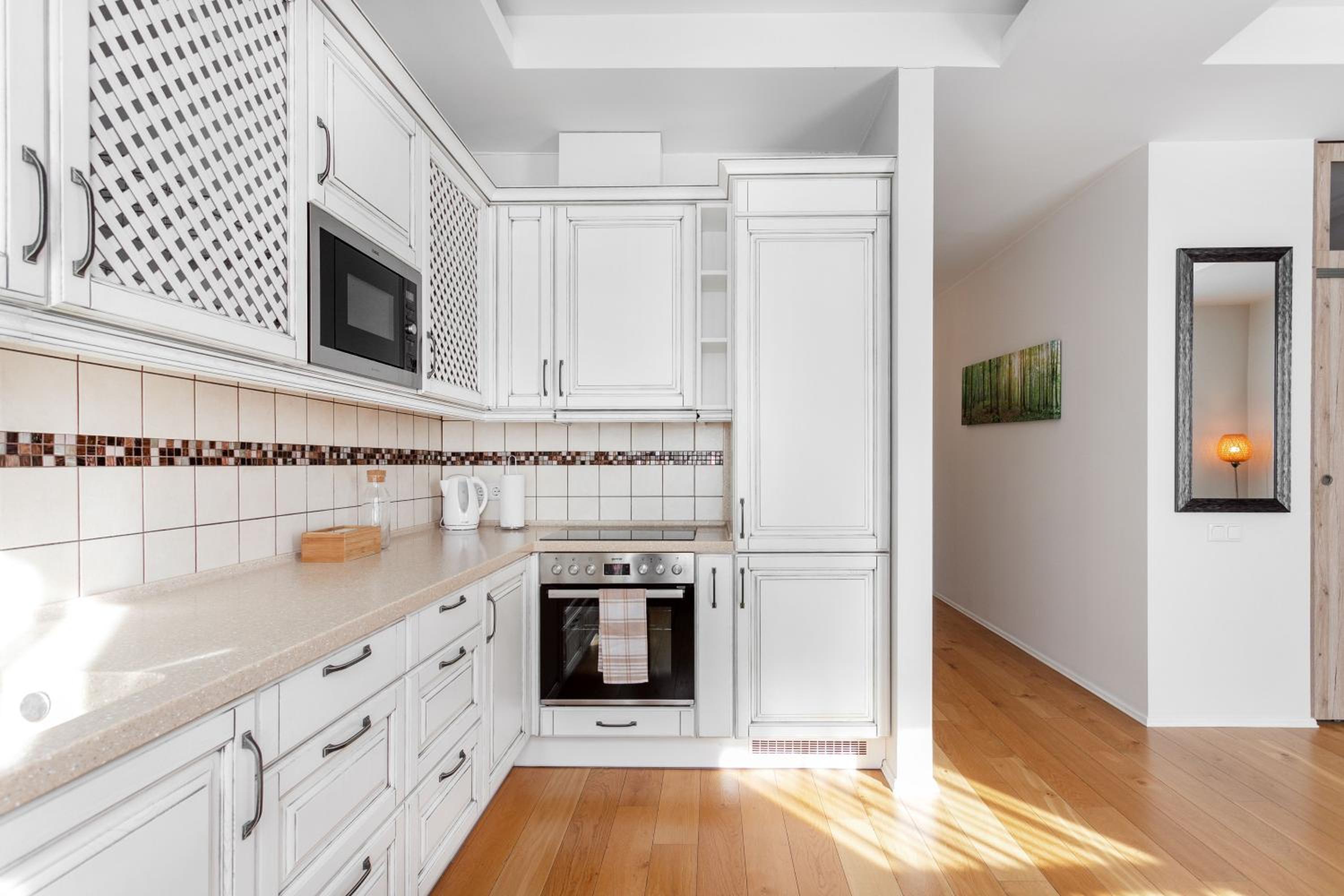 Comfy One Bedroom Apartment by Reside Baltic view 3
