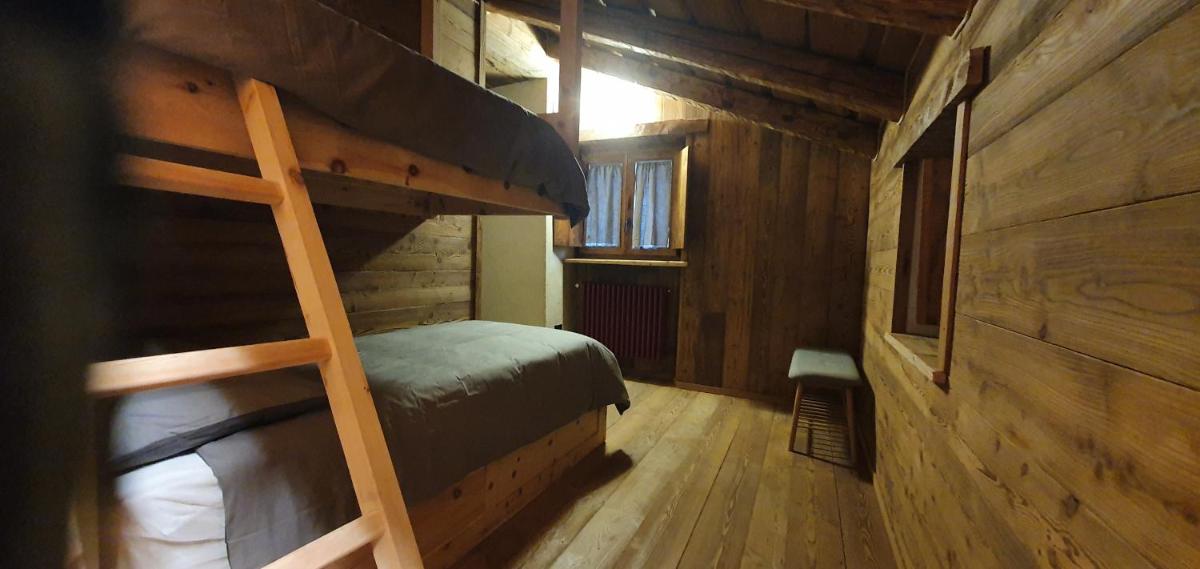 Casa Vacanza I Foresti Ex Scuola