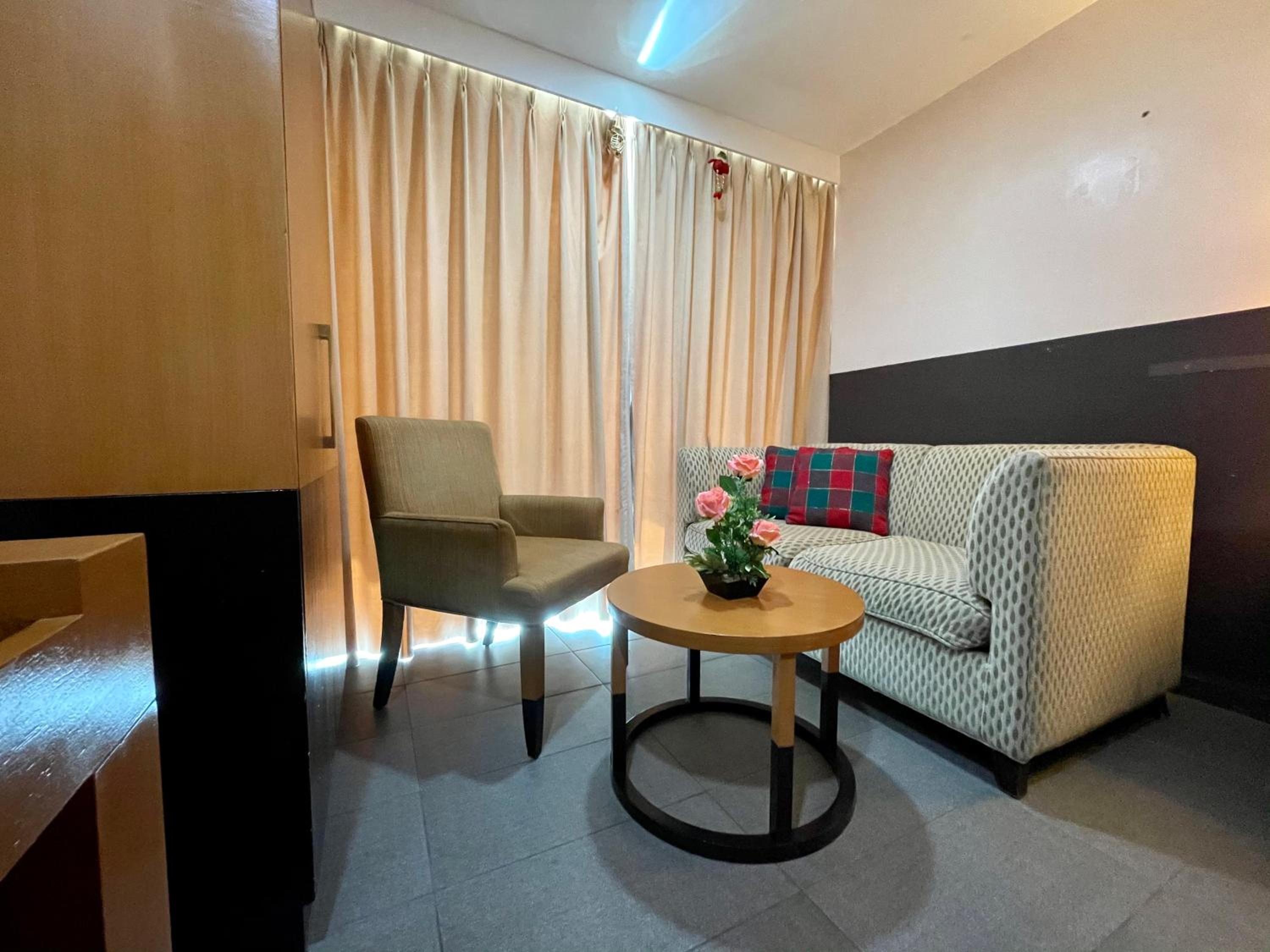 One Tagaytay Place Private Residences