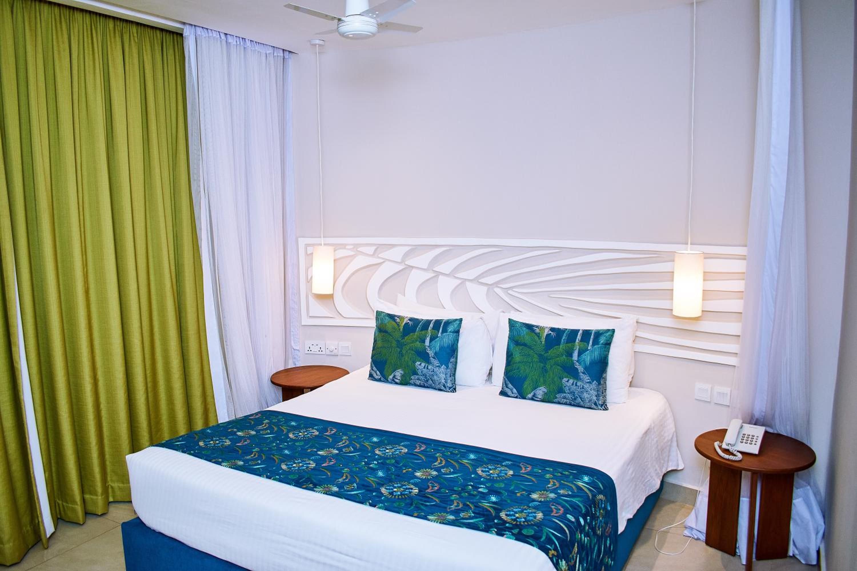 Neptune Village Beach Resort & Spa - All Inclusive view 5