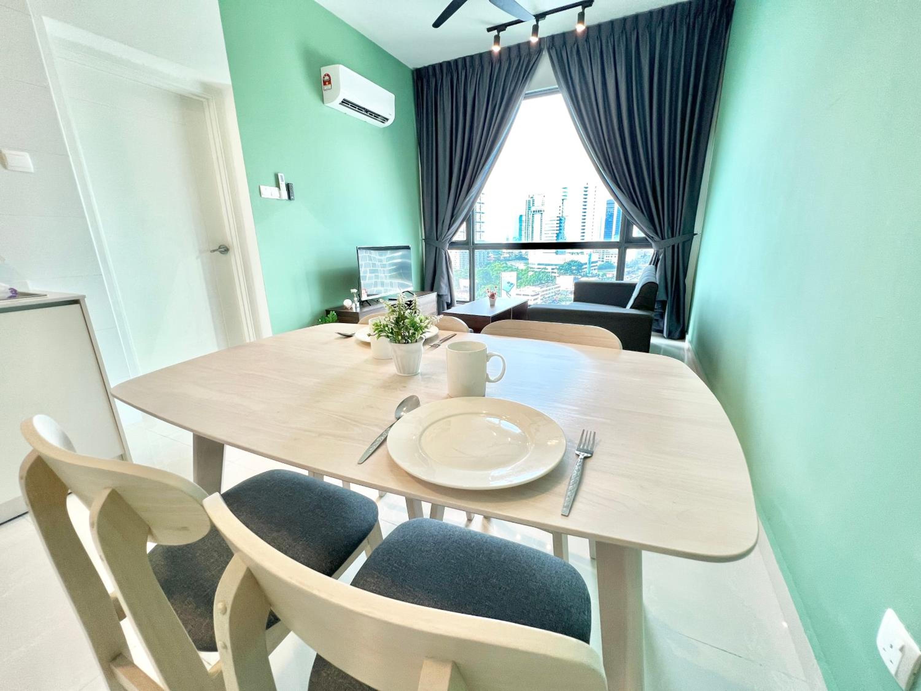 SKS Pavillion Residence Suites by Luxecocoo CK Johor Bahru