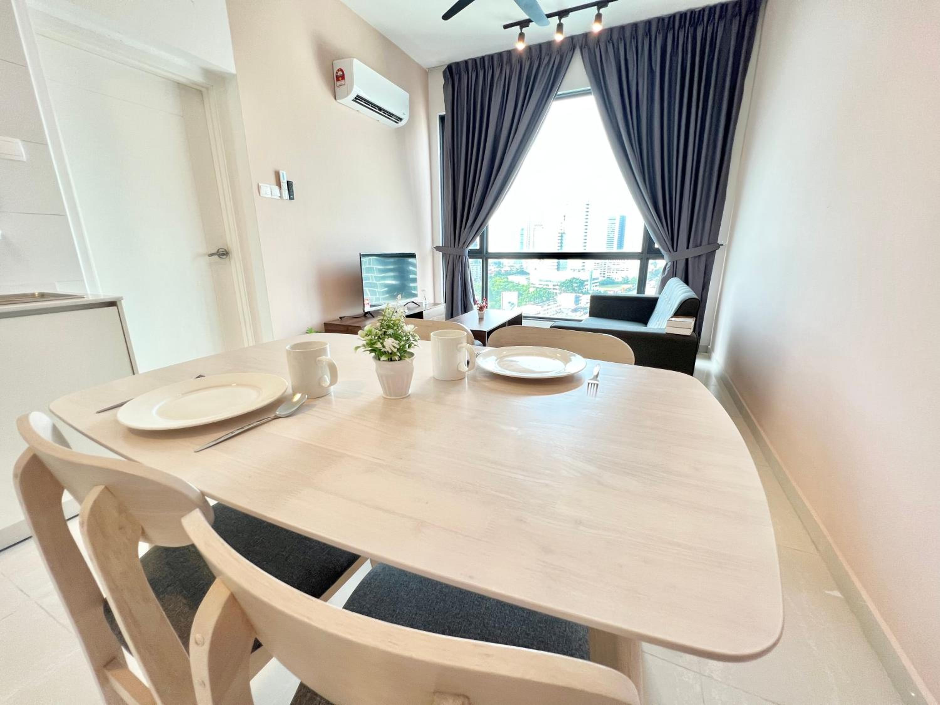 SKS Pavillion Residence Suites by Luxecocoo CK Johor Bahru