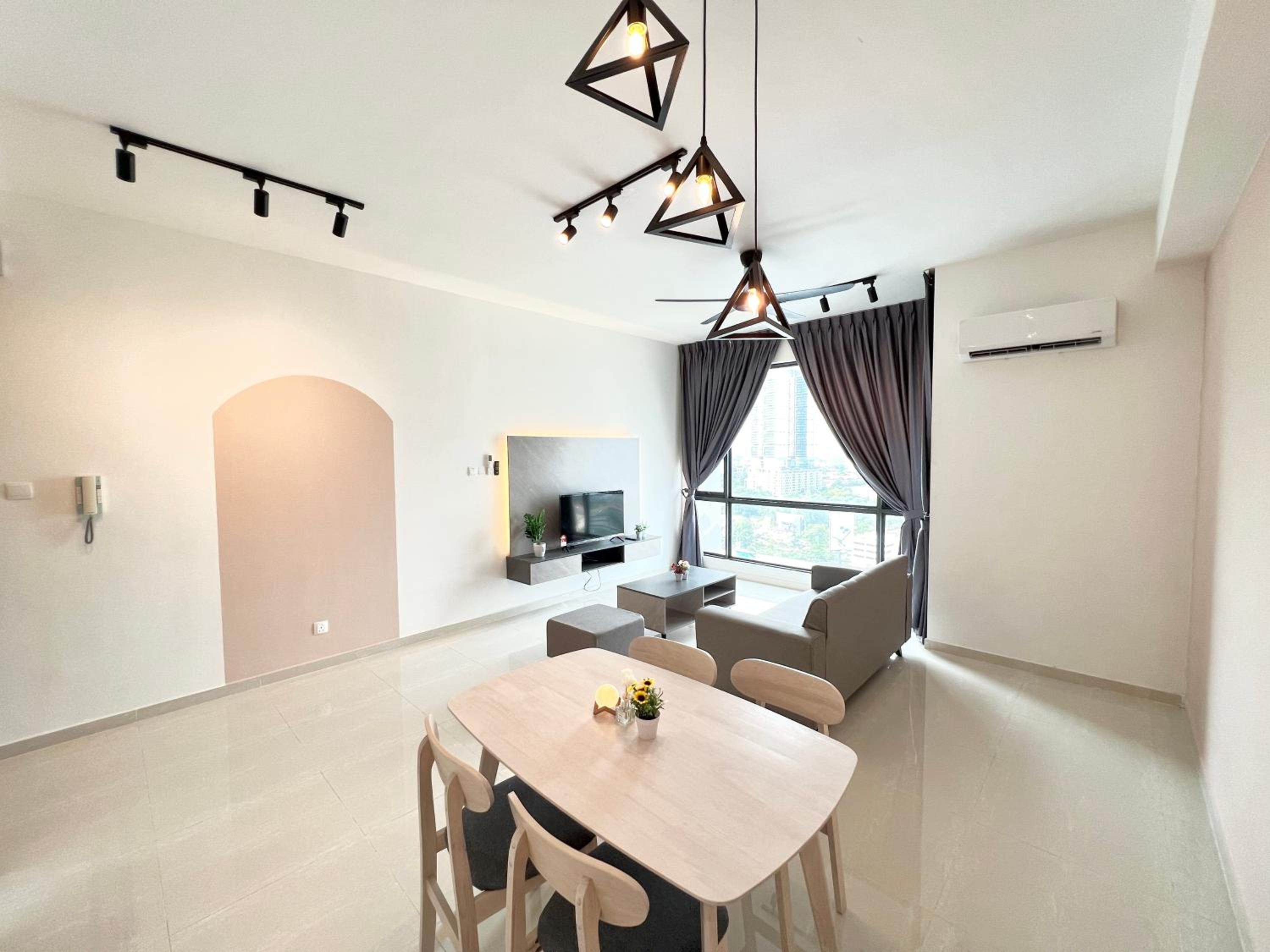 SKS Pavillion Residence Suites by Luxecocoo CK Johor Bahru