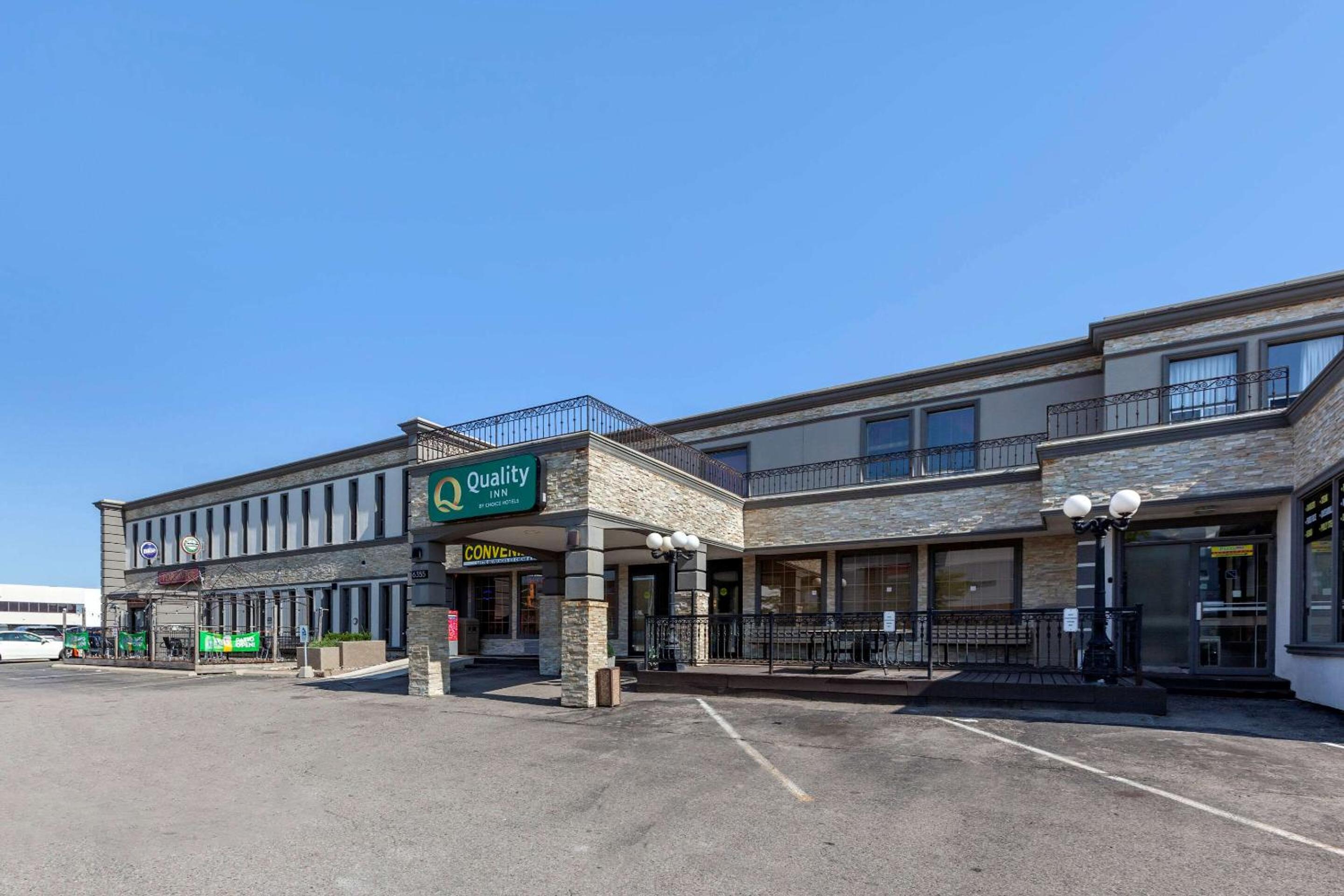 Quality Inn Toronto Airport - Image 2