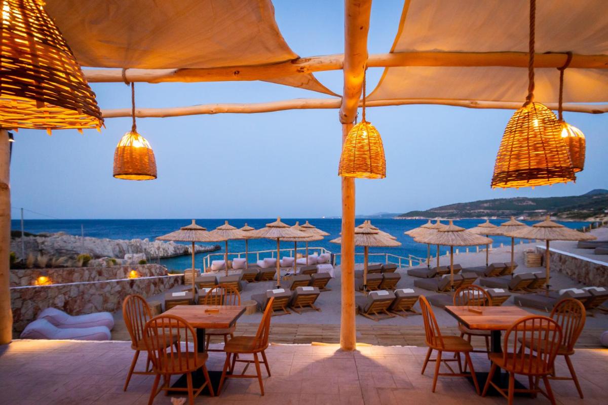 outdoor BBQ area