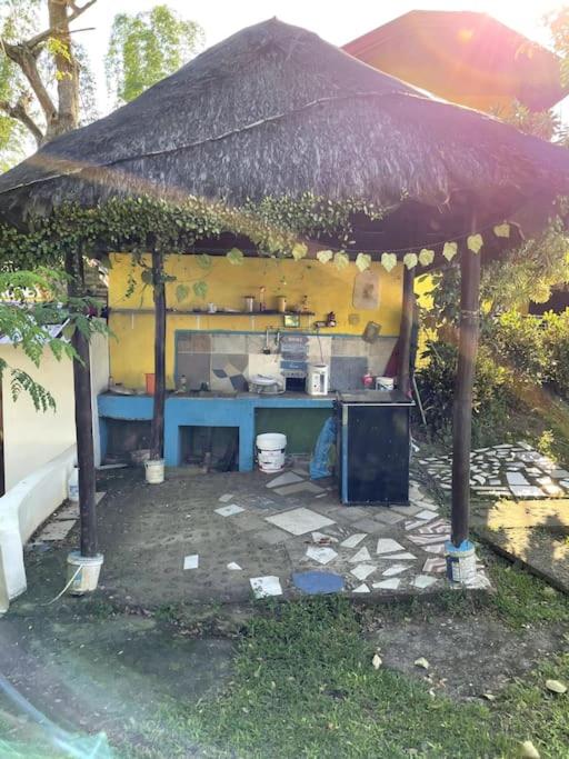 Charming 3-Bedroom Country Farm Home Pool ParkSprings Lipa