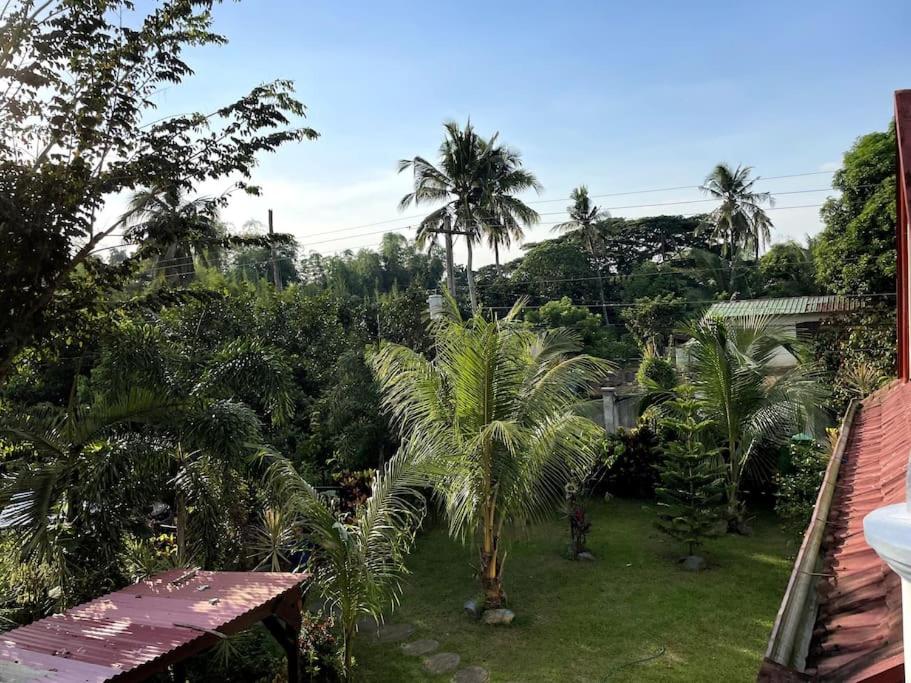 Charming 3-Bedroom Country Farm Home Pool ParkSprings Lipa