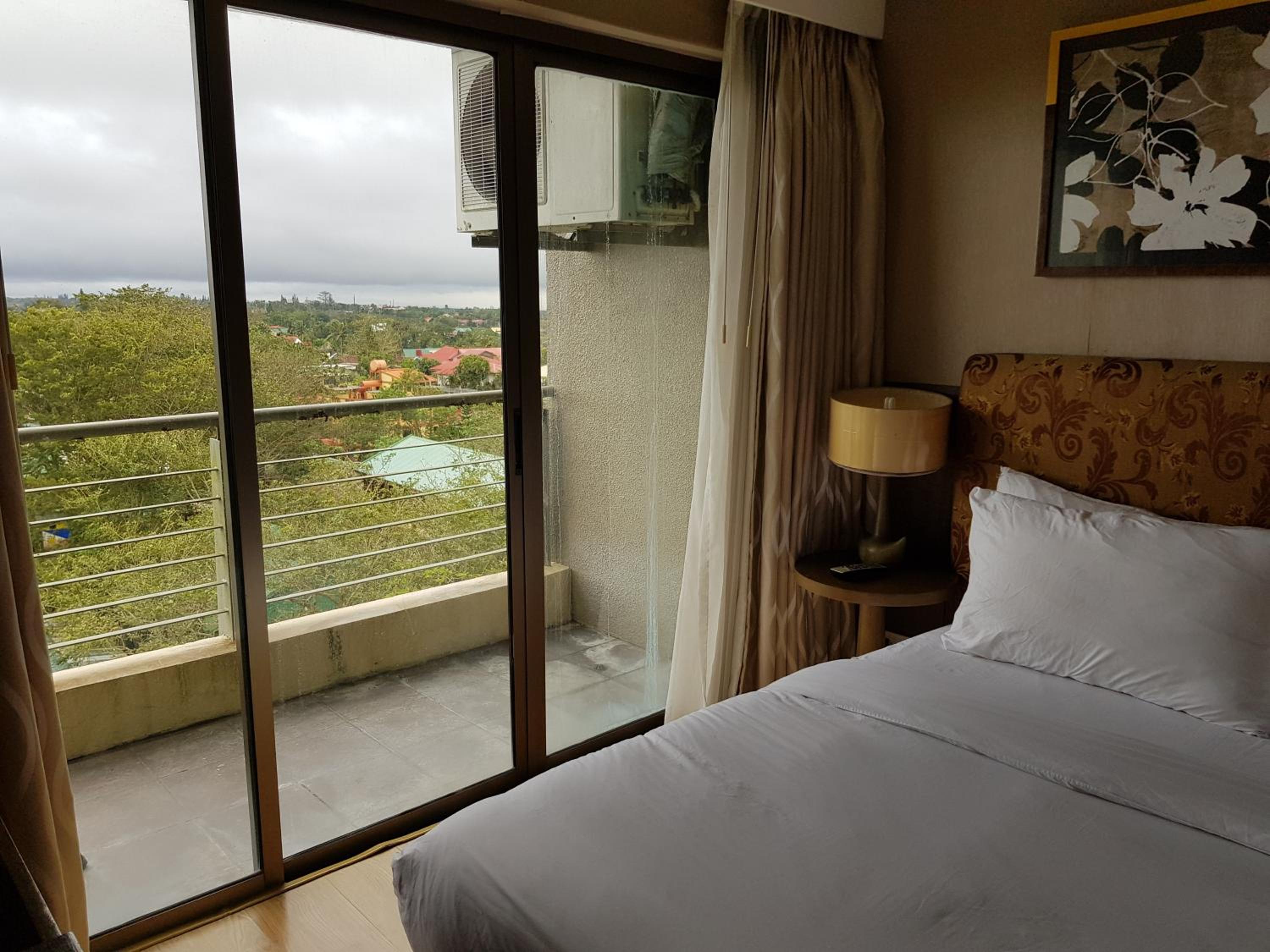 One Tagaytay Place Private Residences