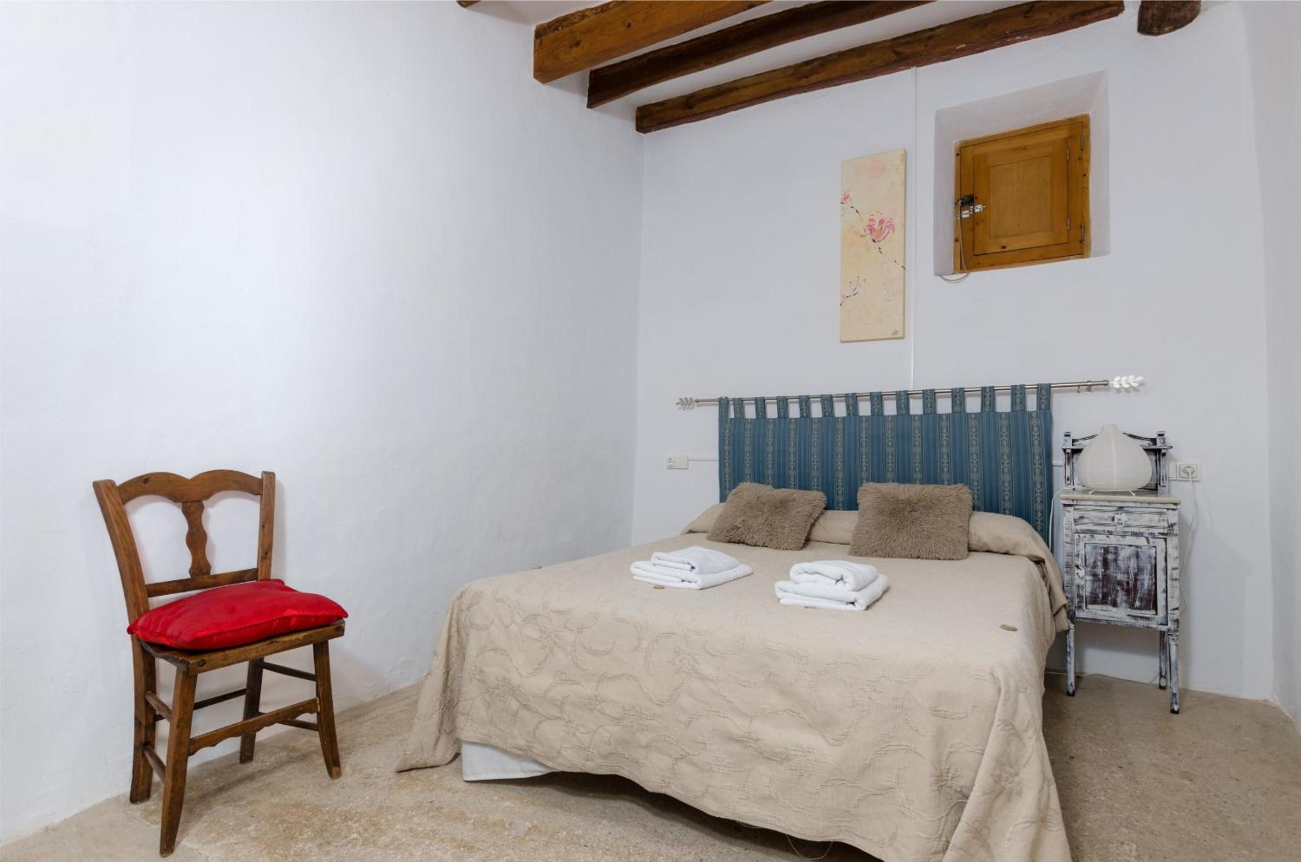 YourHouse Llampi, quiet villa in the countryside with private pool