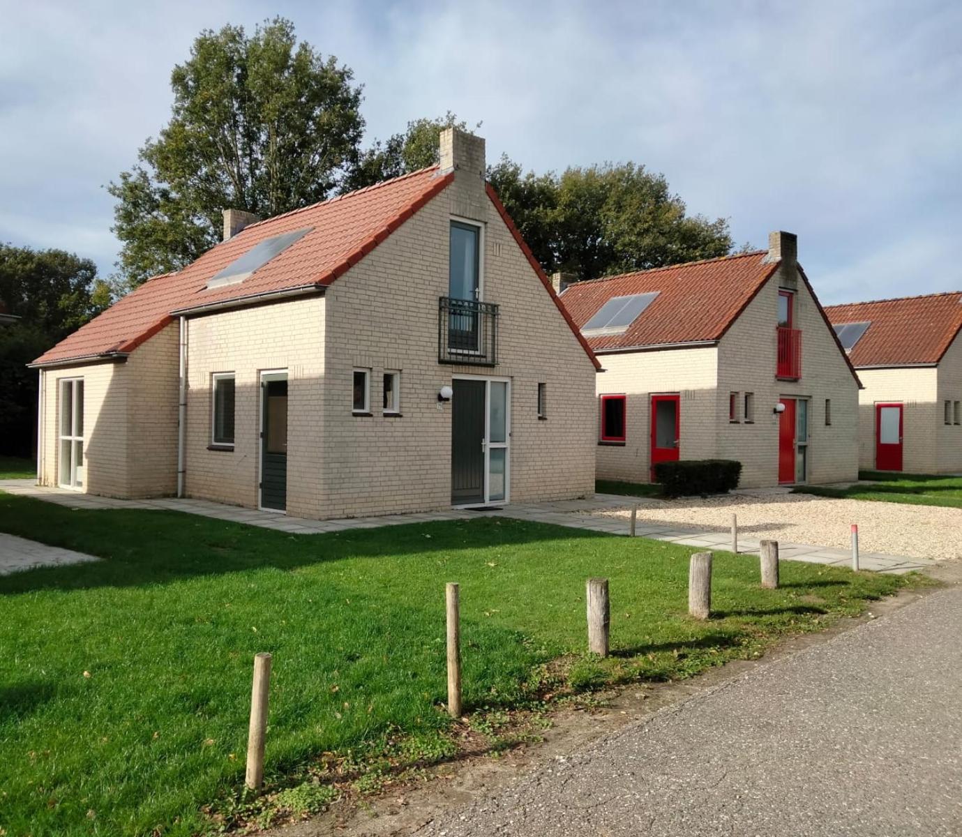 Vakantiehuis 6pers op park 't Broeckhuys in Ewijk groot Zwemplas in het land van Maas & Waal niet voor arbeidsmigranten view 5