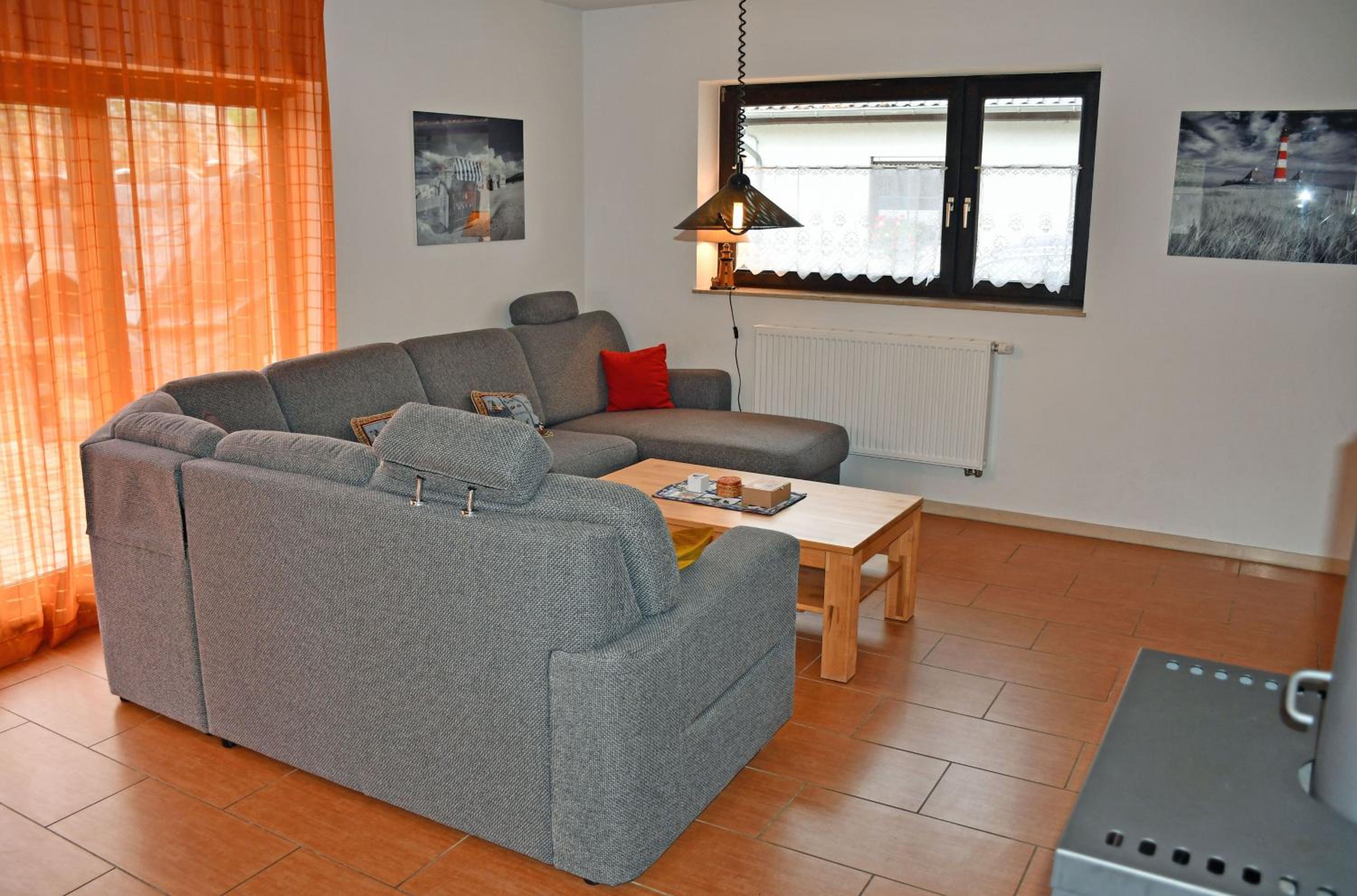 schönes Ferienhaus mit Kamin und Sauna im Ostseebad Sellin