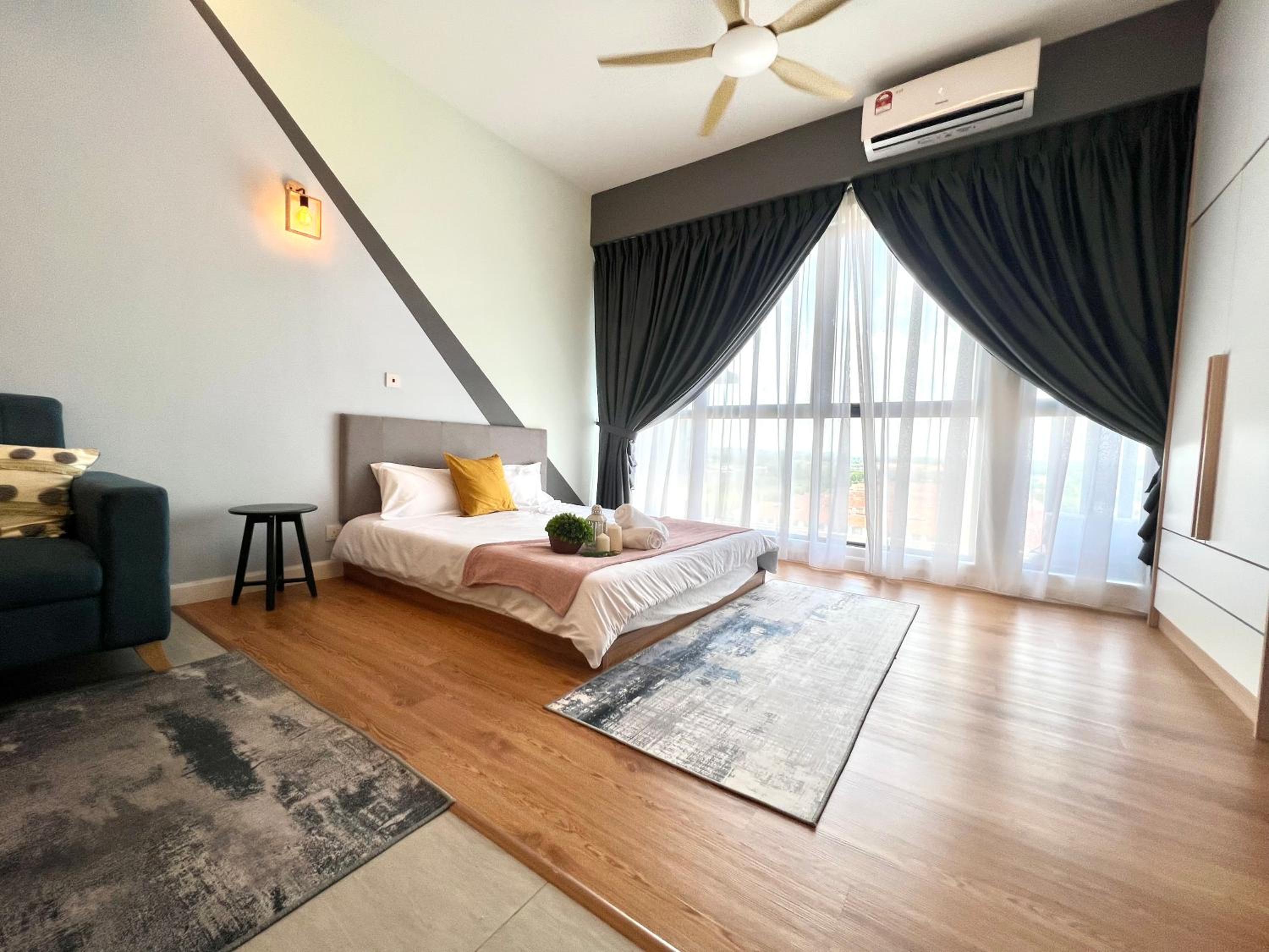 FREE PARKING # 2 Bed Family BellSuite - Sepang KLIA Kota Warisan photo 3
