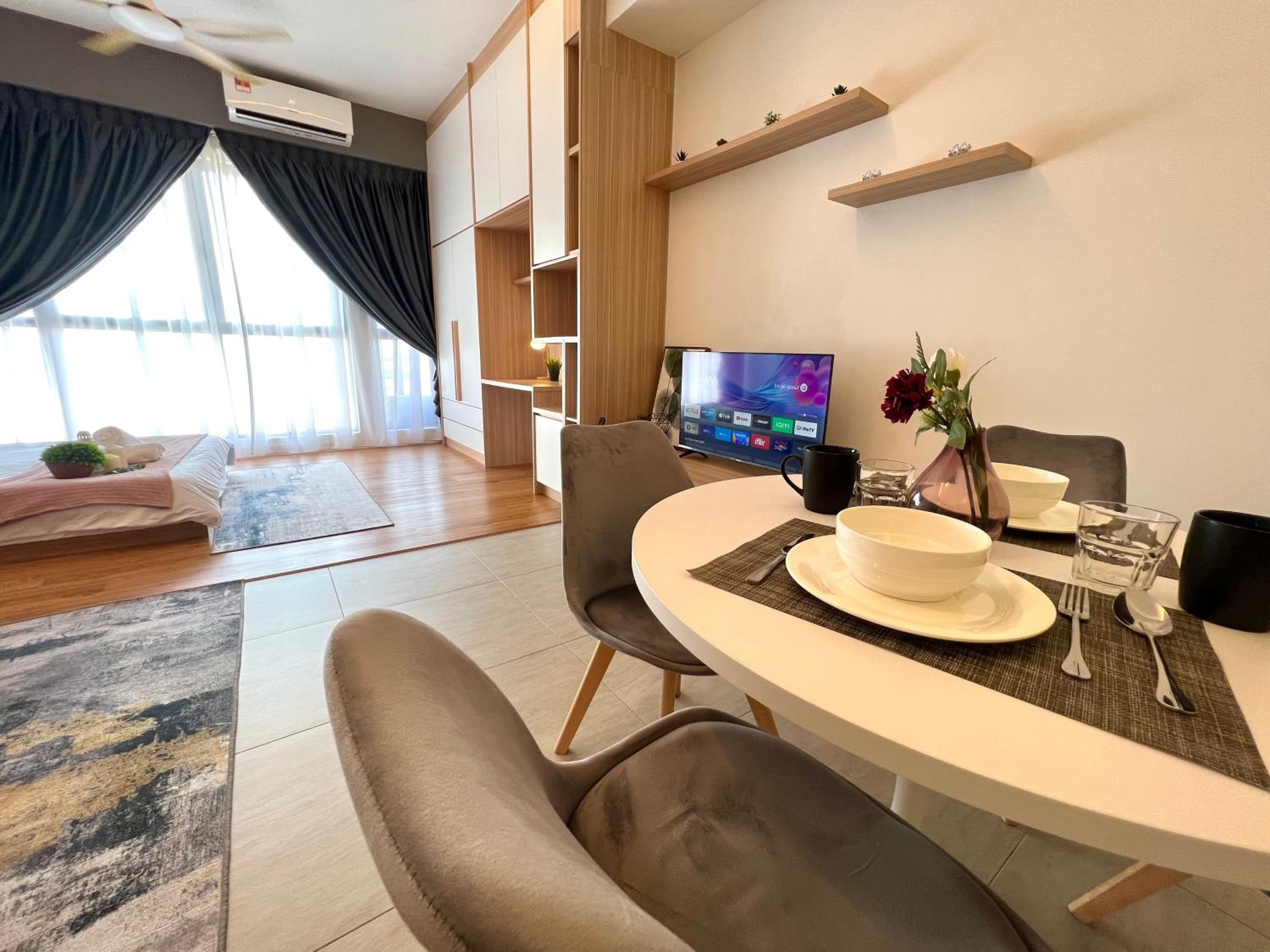FREE PARKING # 2 Bed Family BellSuite - Sepang KLIA Kota Warisan photo 4